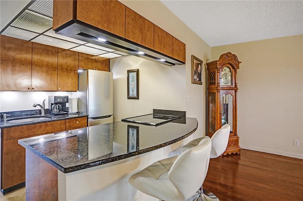 Camelot Shores - Residential