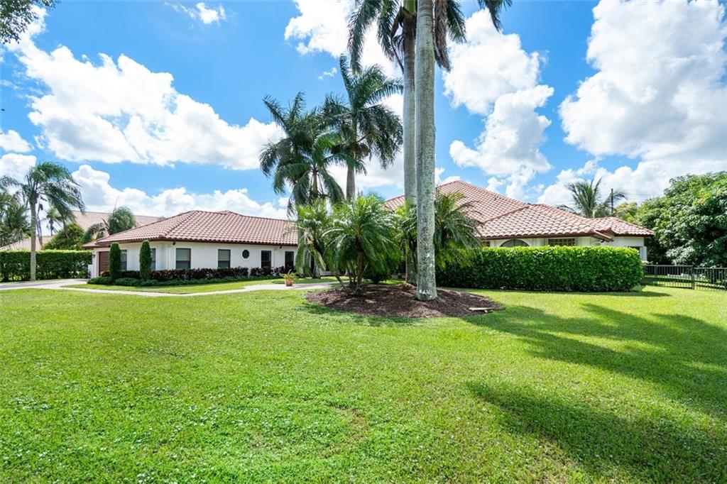 Delray Lakes Estates - Residential