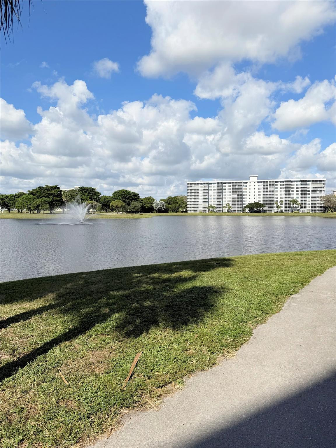 NO 7 PALM-AIRE COUNTRY CLUB - Residential