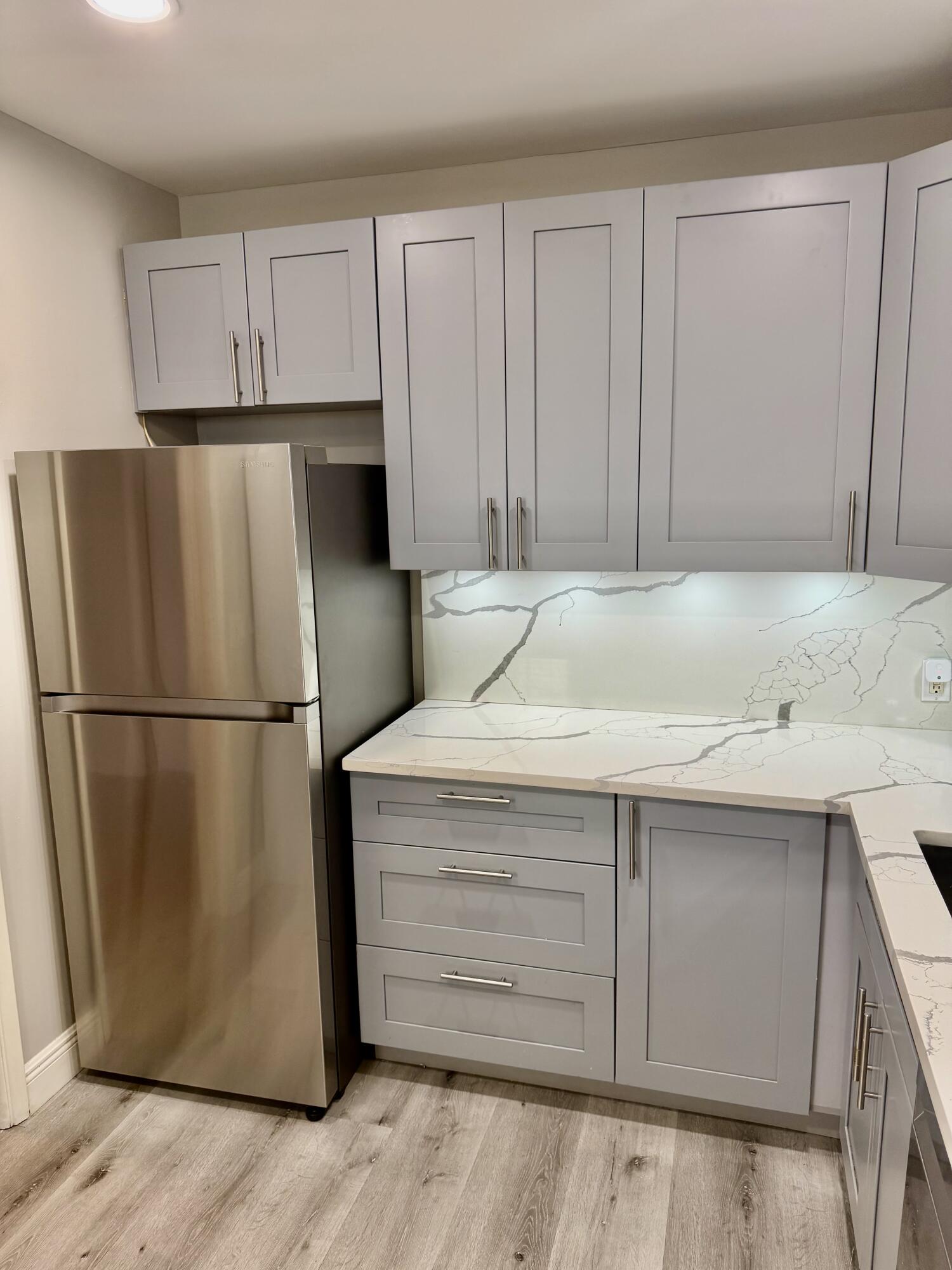 NO 7 PALM-AIRE COUNTRY CLUB - Residential