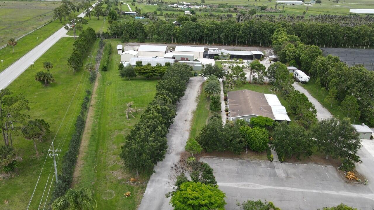 BOX RANCH GROVES - Residential