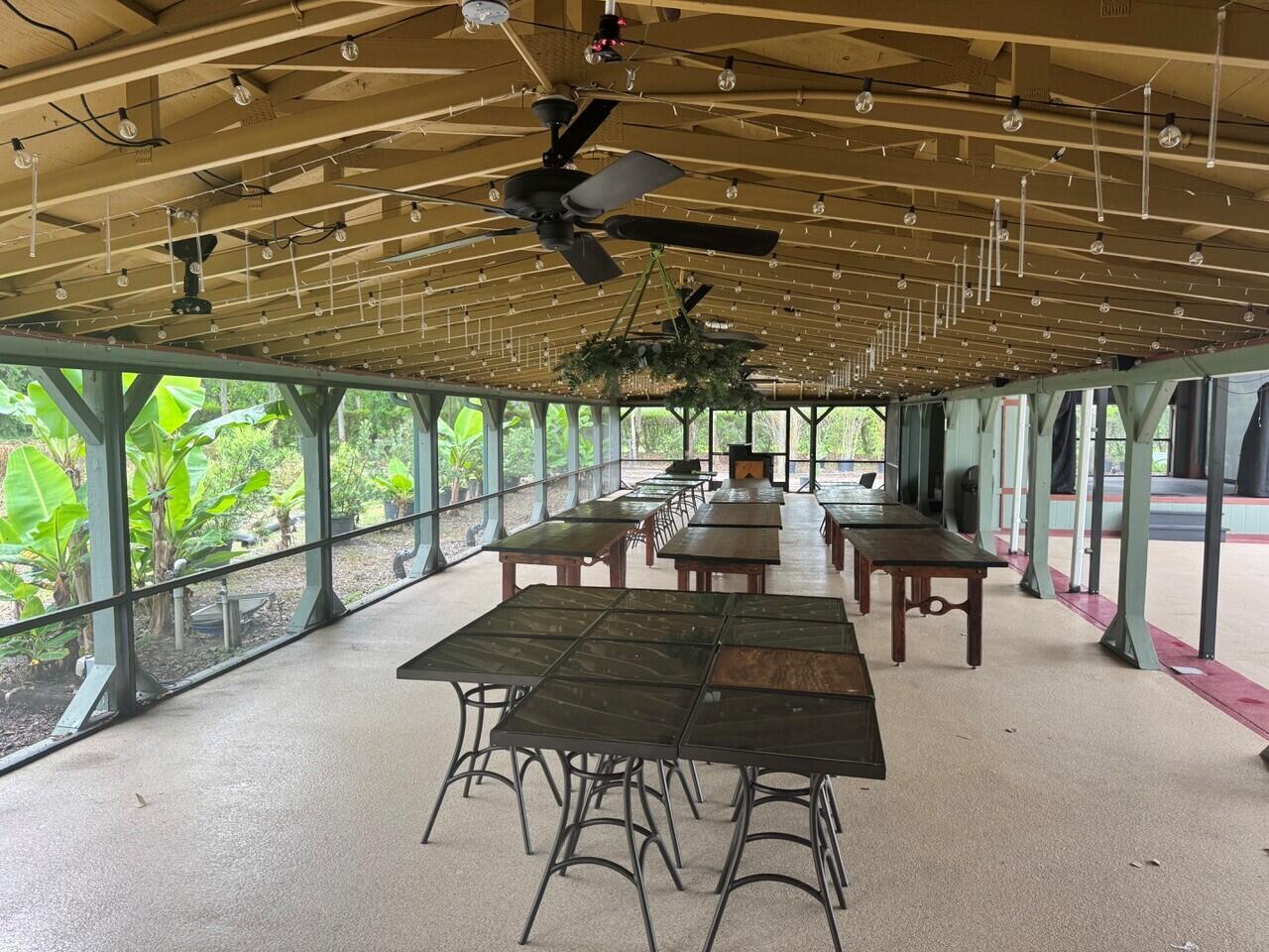 BOX RANCH GROVES - Residential