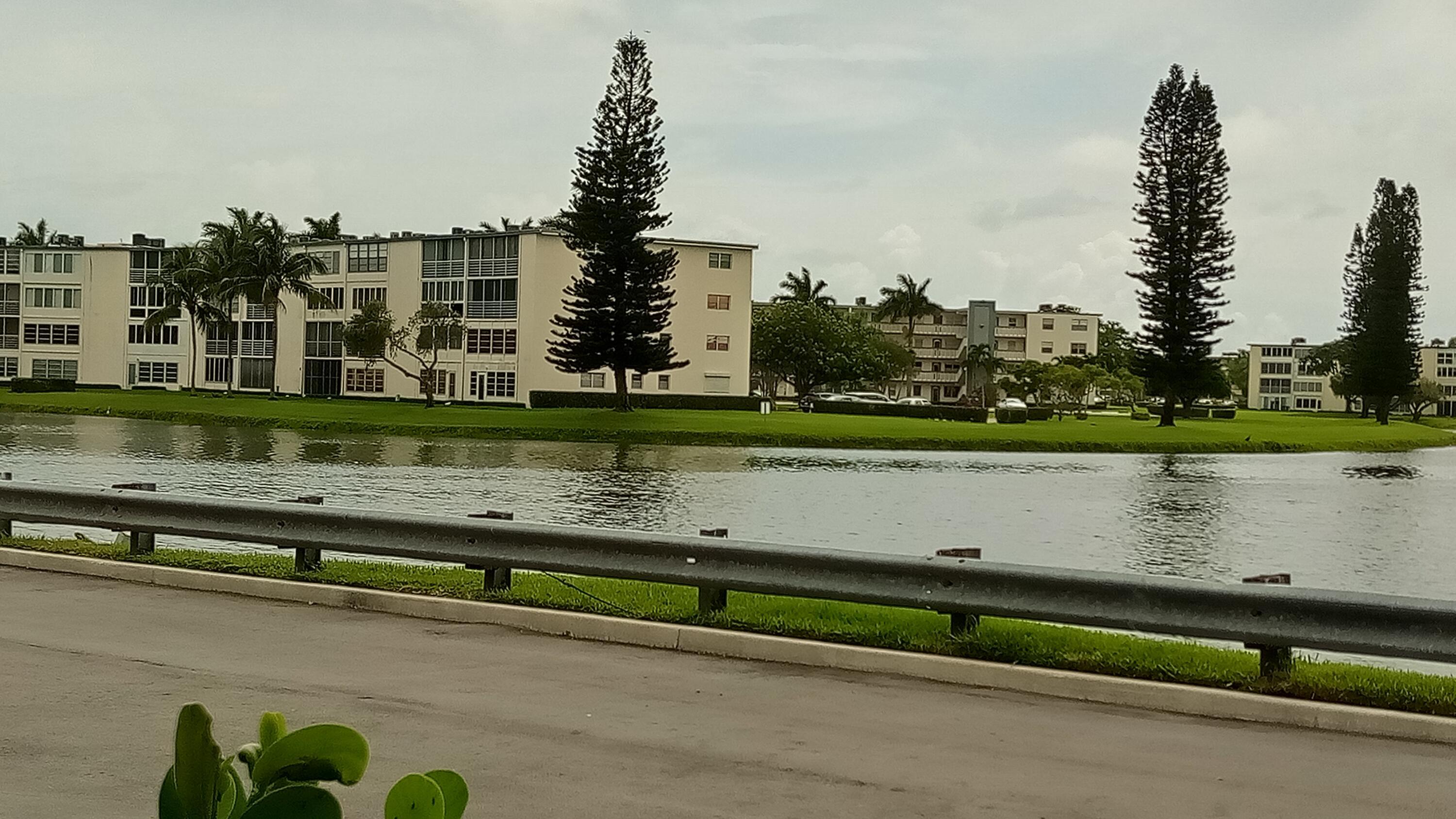 DORSET AT CENTURY VILLAGE CONDO - Residential Lease
