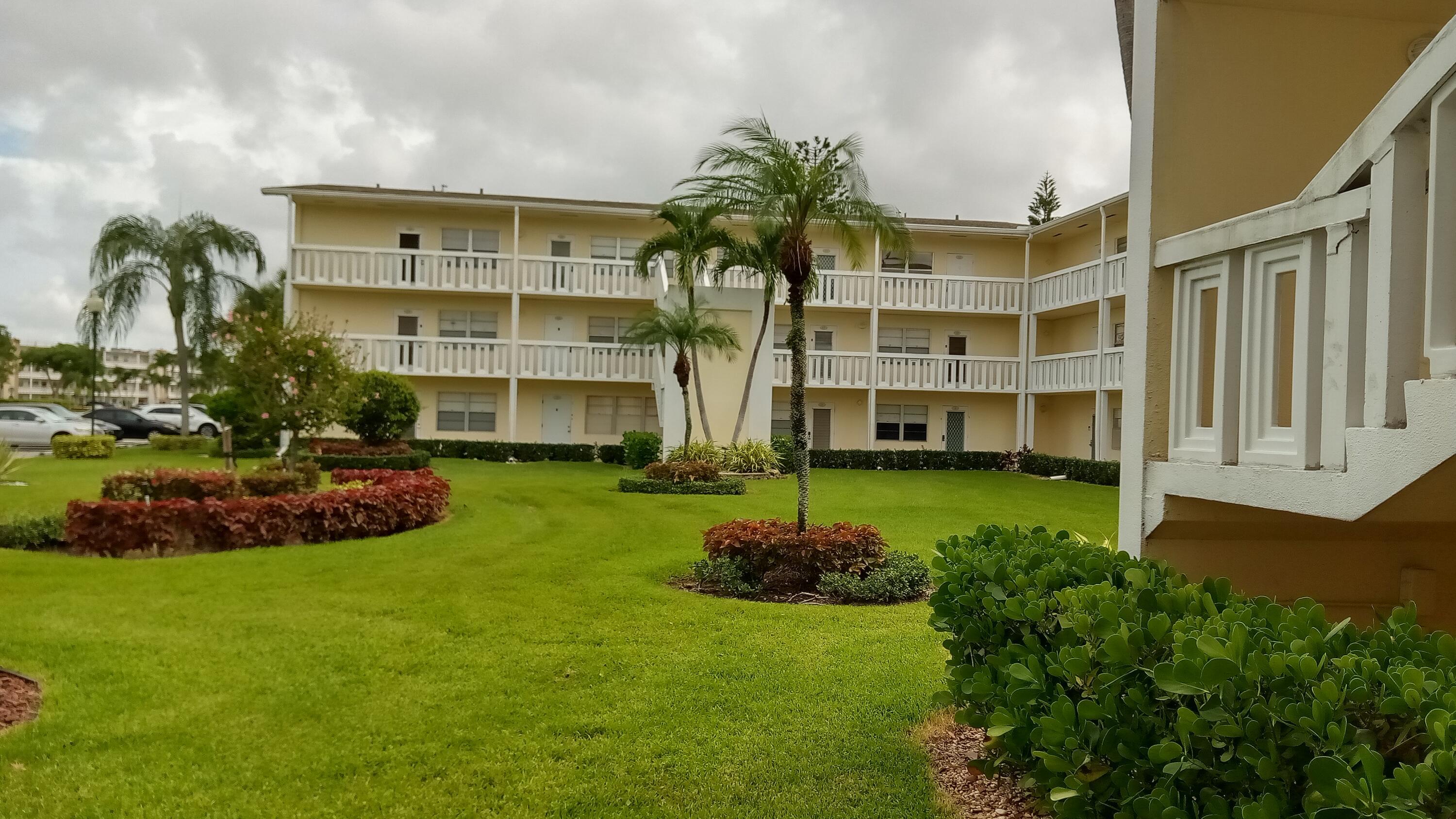 DORSET AT CENTURY VILLAGE CONDO - Residential Lease