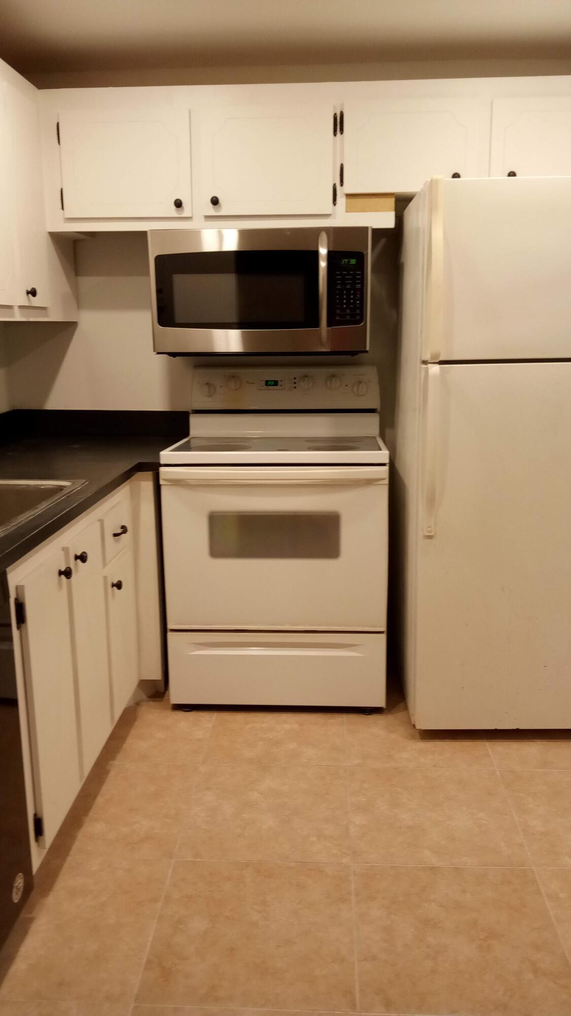 DORSET AT CENTURY VILLAGE CONDO - Residential Lease