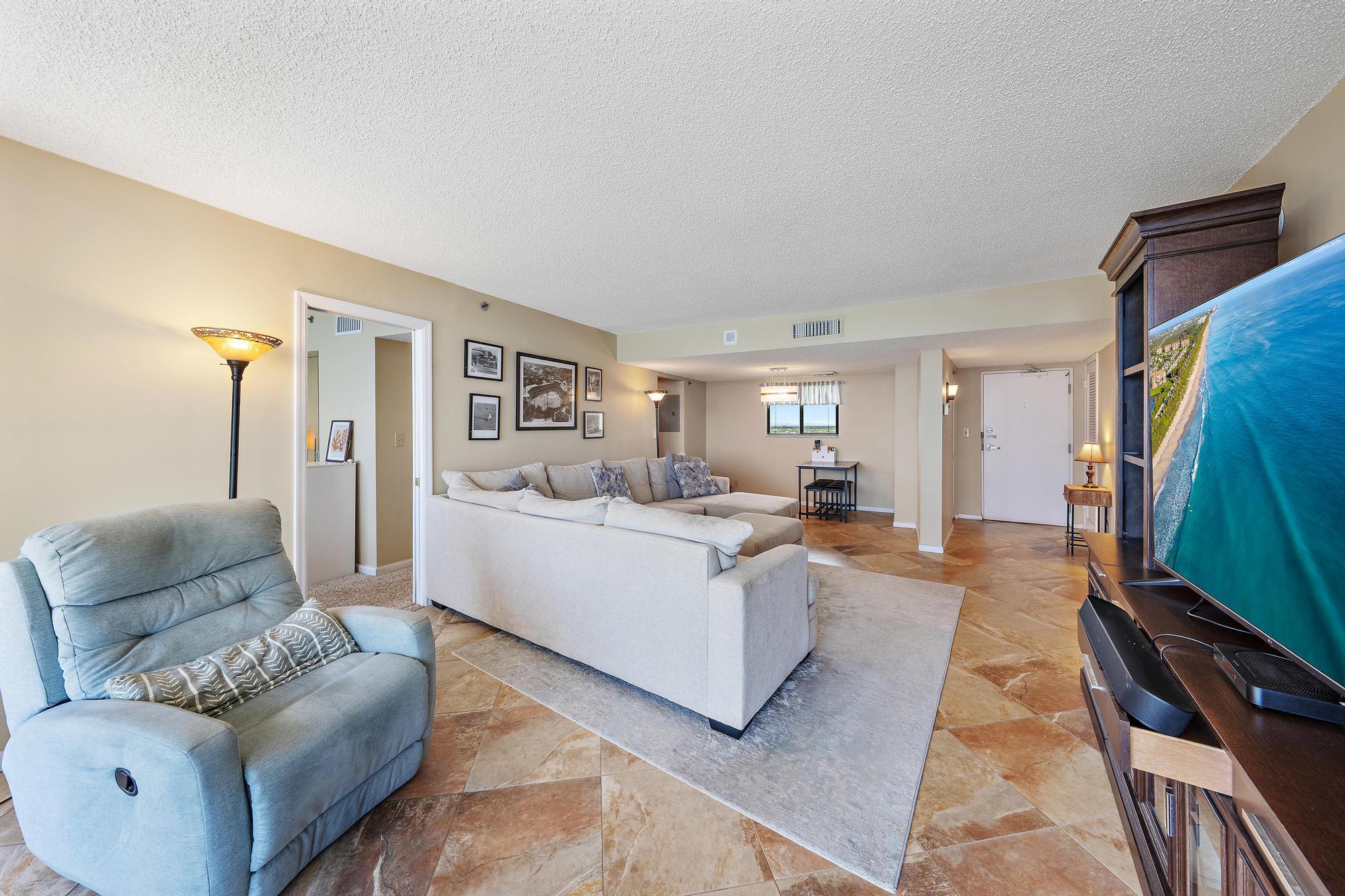 OCEAN TRAIL CONDO - Residential
