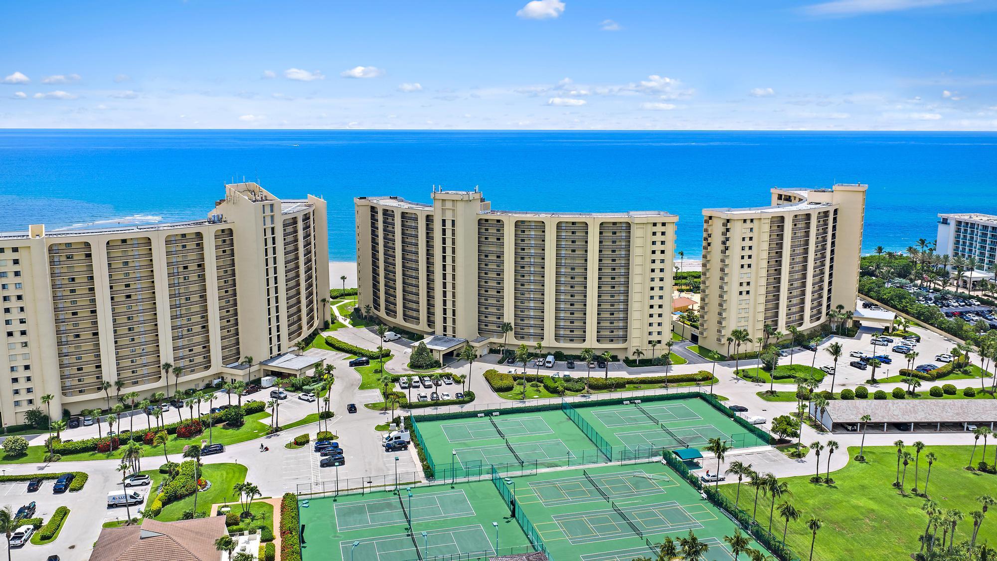 OCEAN TRAIL CONDO - Residential