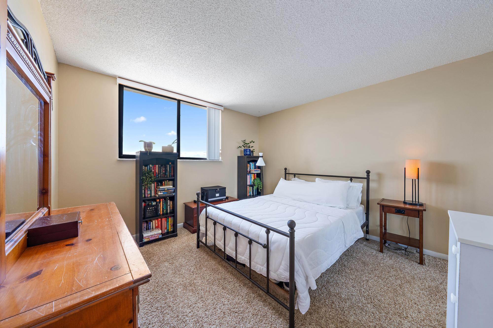 OCEAN TRAIL CONDO - Residential