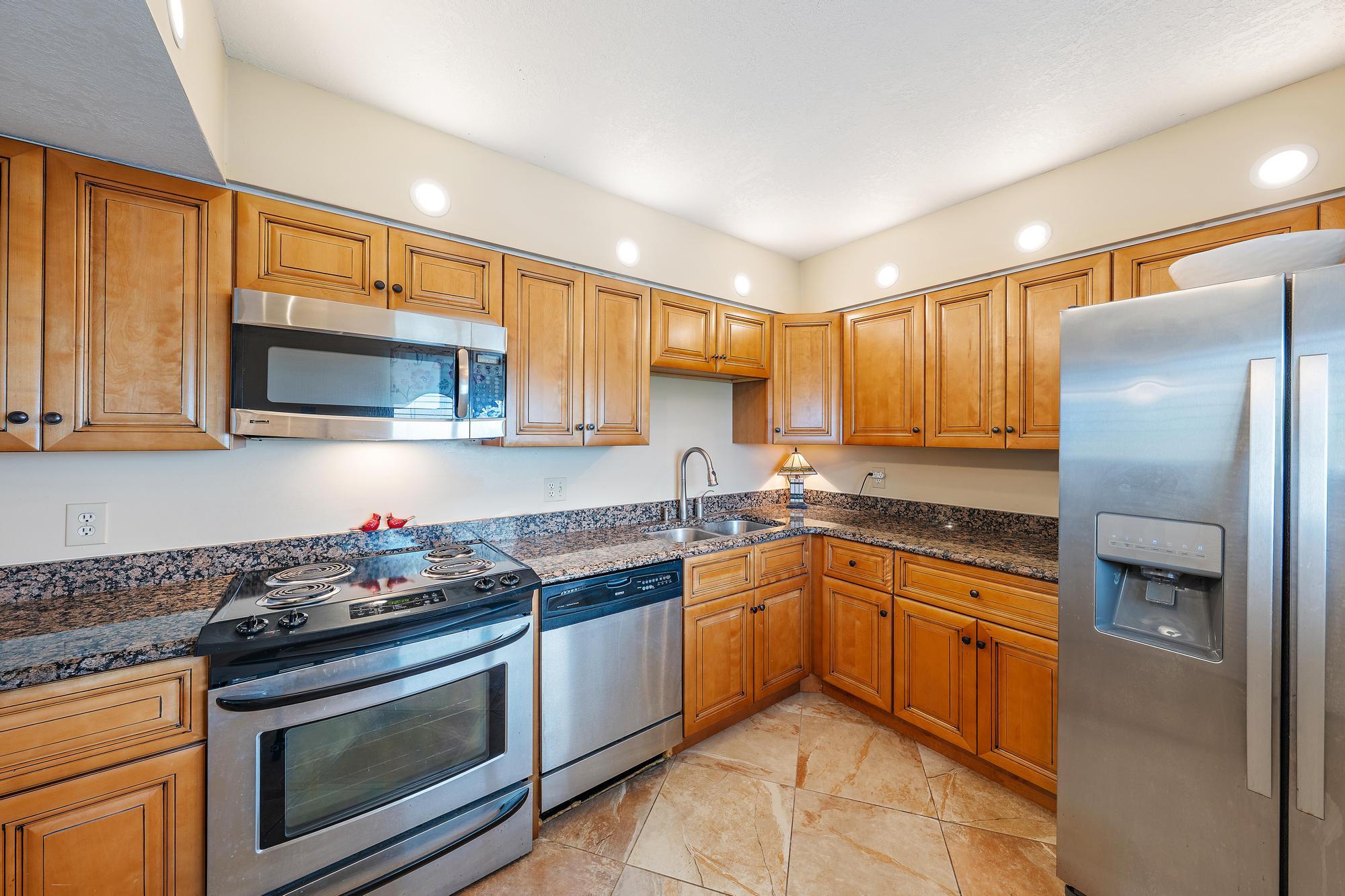OCEAN TRAIL CONDO - Residential