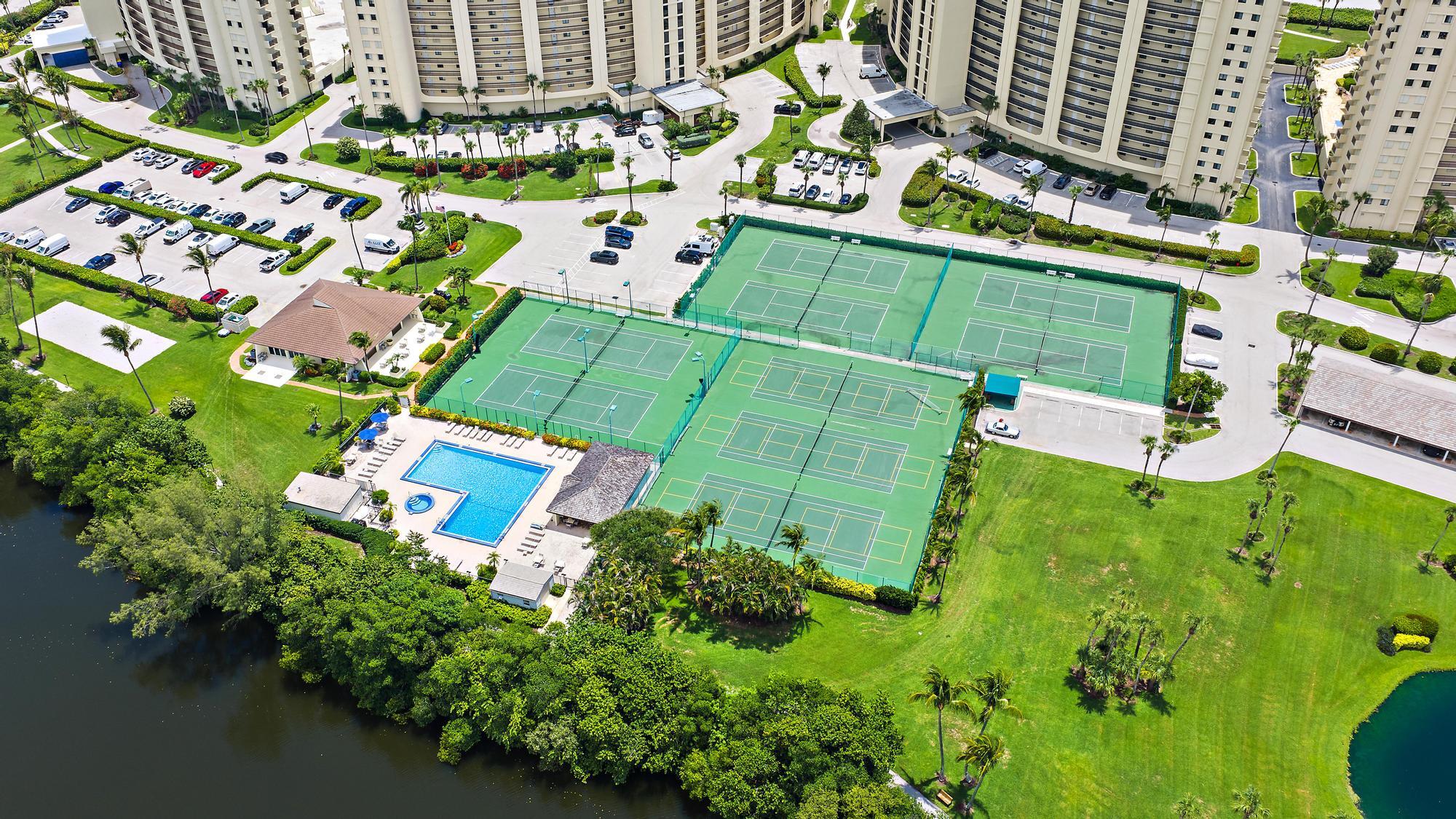 OCEAN TRAIL CONDO - Residential