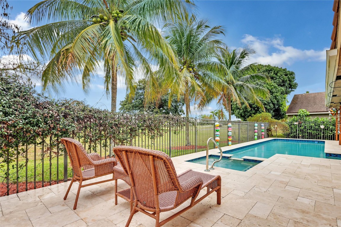 Oaks at Woodmont - Residential