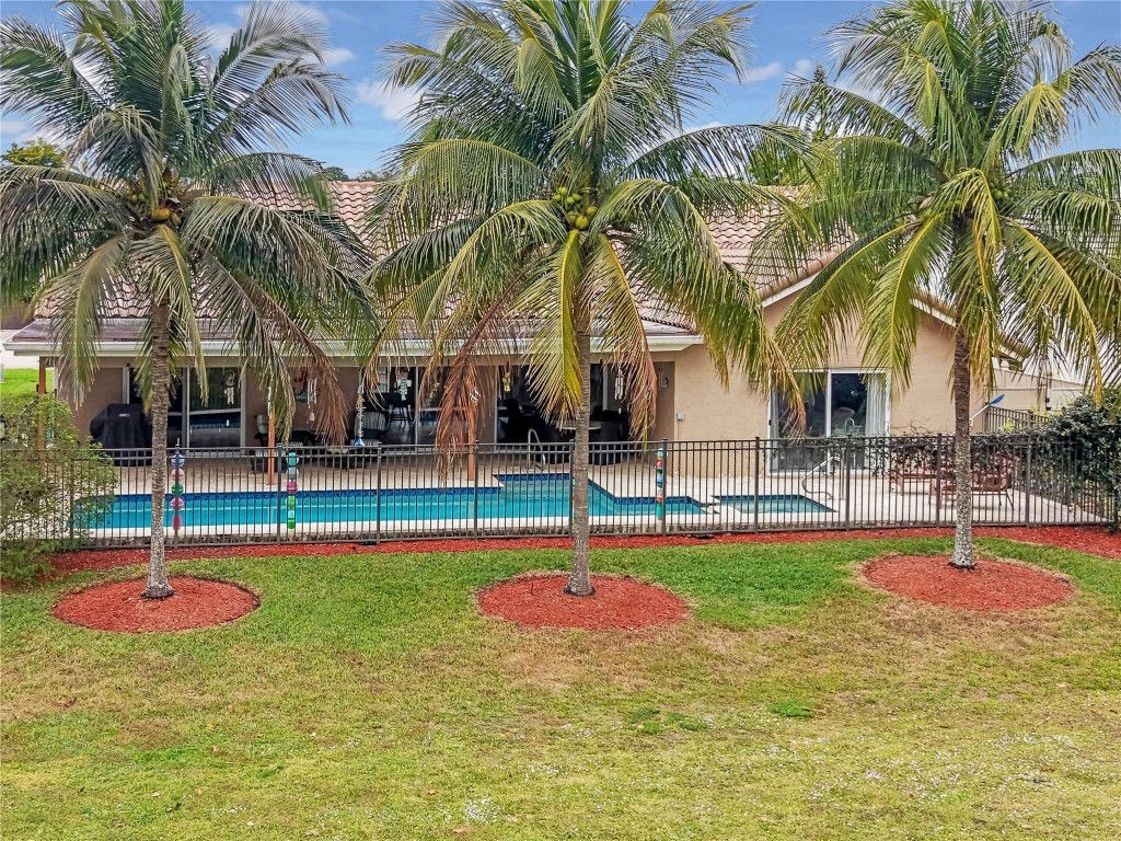 Oaks at Woodmont - Residential