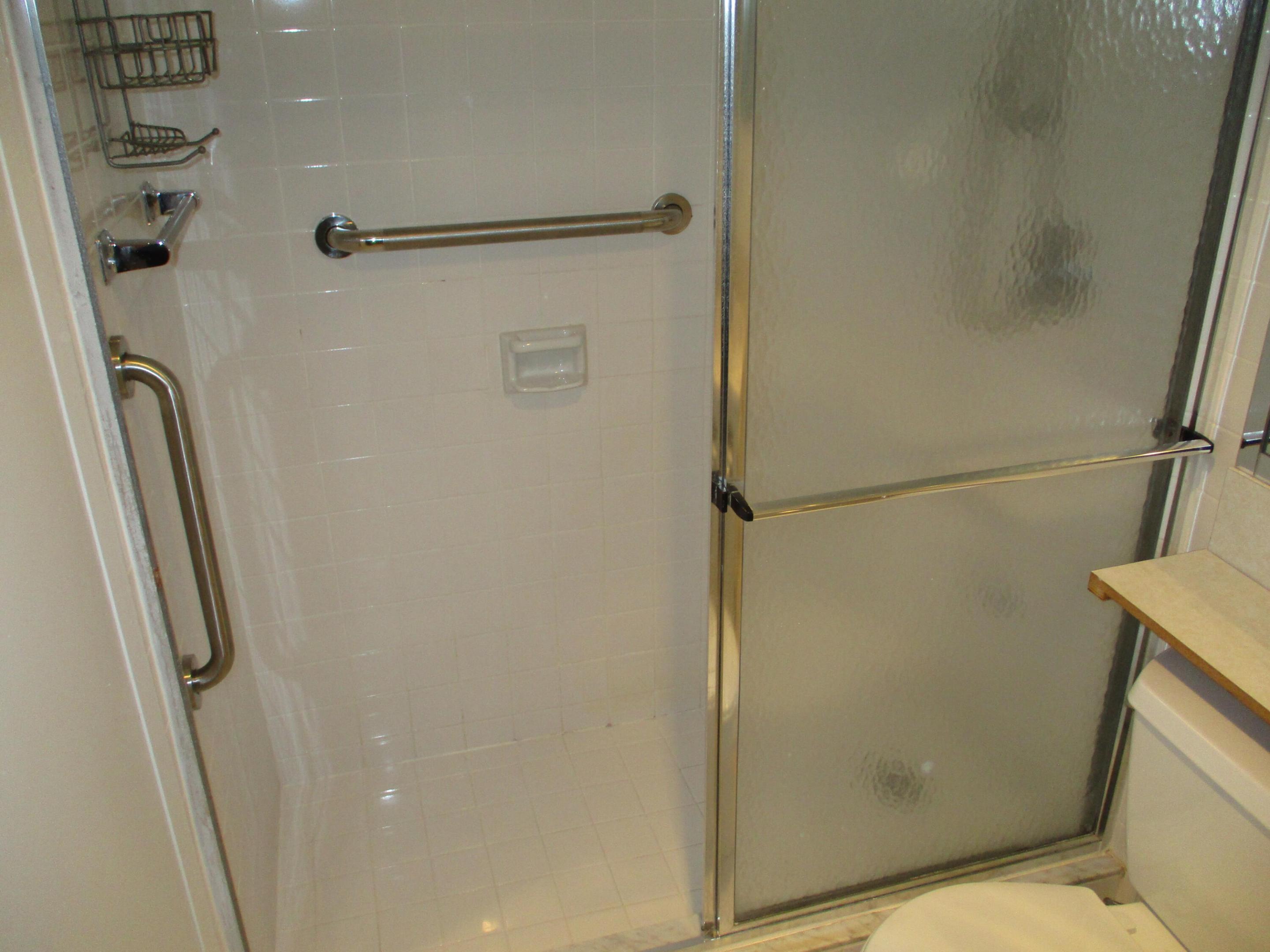 MANSFIELD AT CENTURY VILLAGE CONDO - Residential Lease