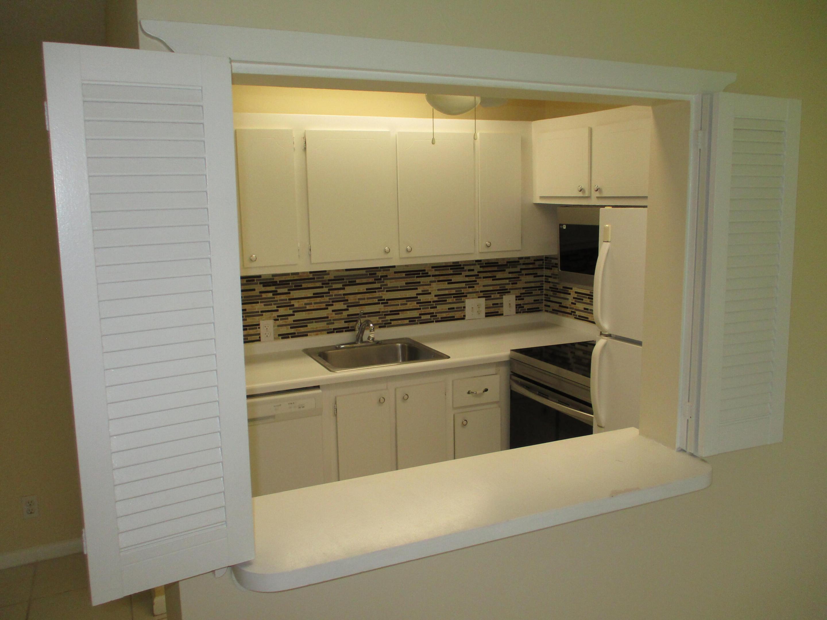 MANSFIELD AT CENTURY VILLAGE CONDO - Residential Lease