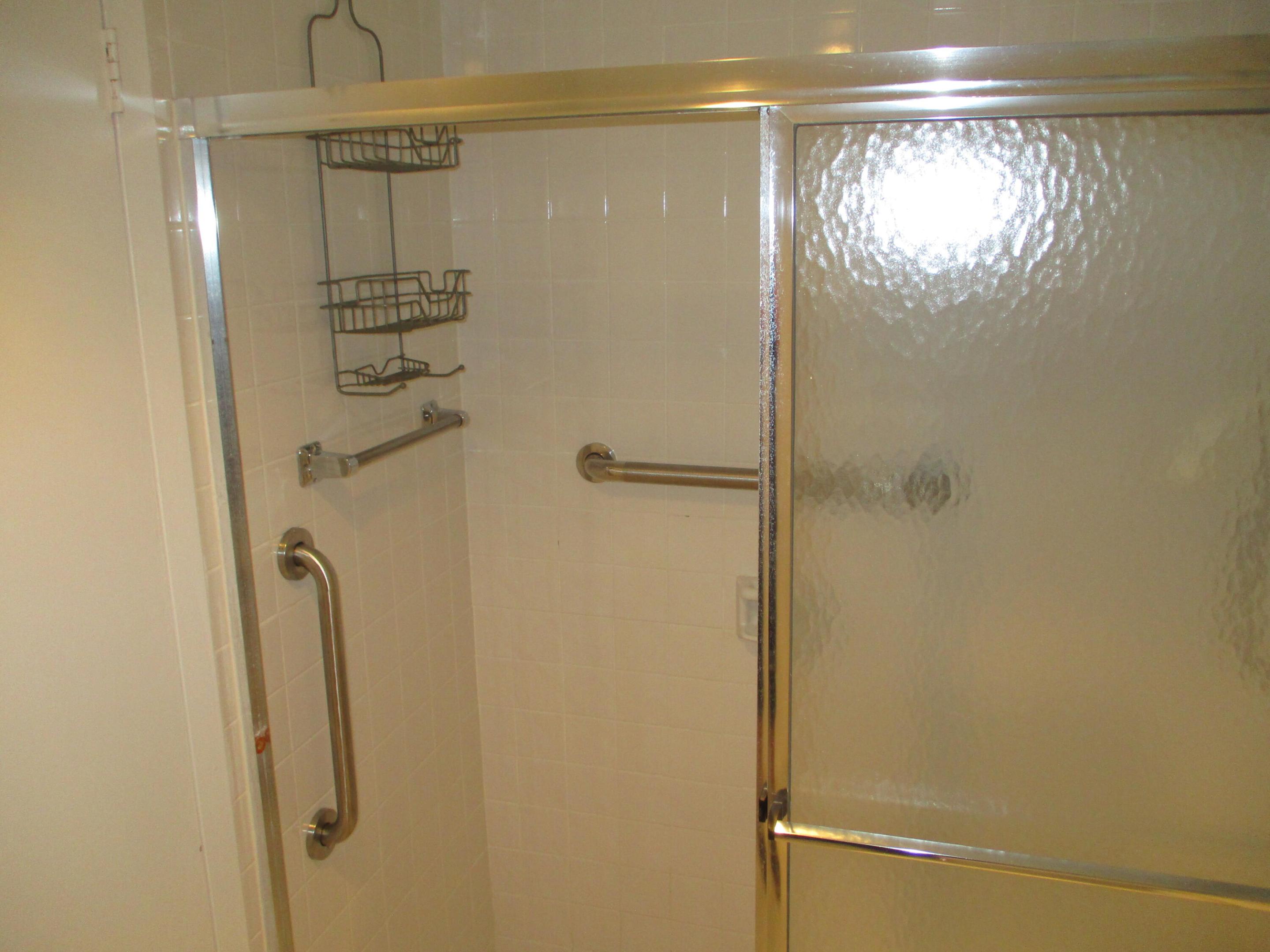 MANSFIELD AT CENTURY VILLAGE CONDO - Residential Lease