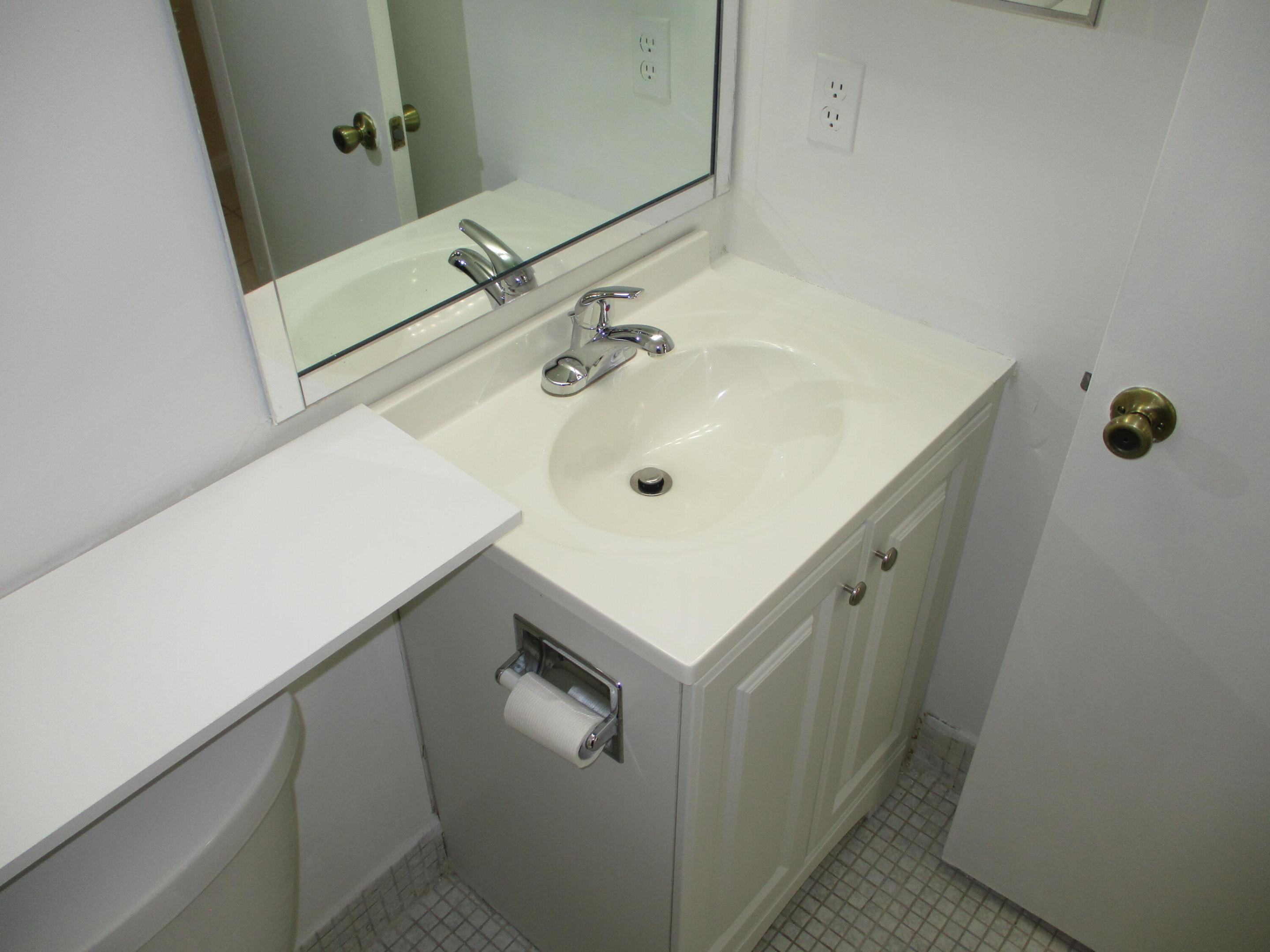 MANSFIELD AT CENTURY VILLAGE CONDO - Residential Lease
