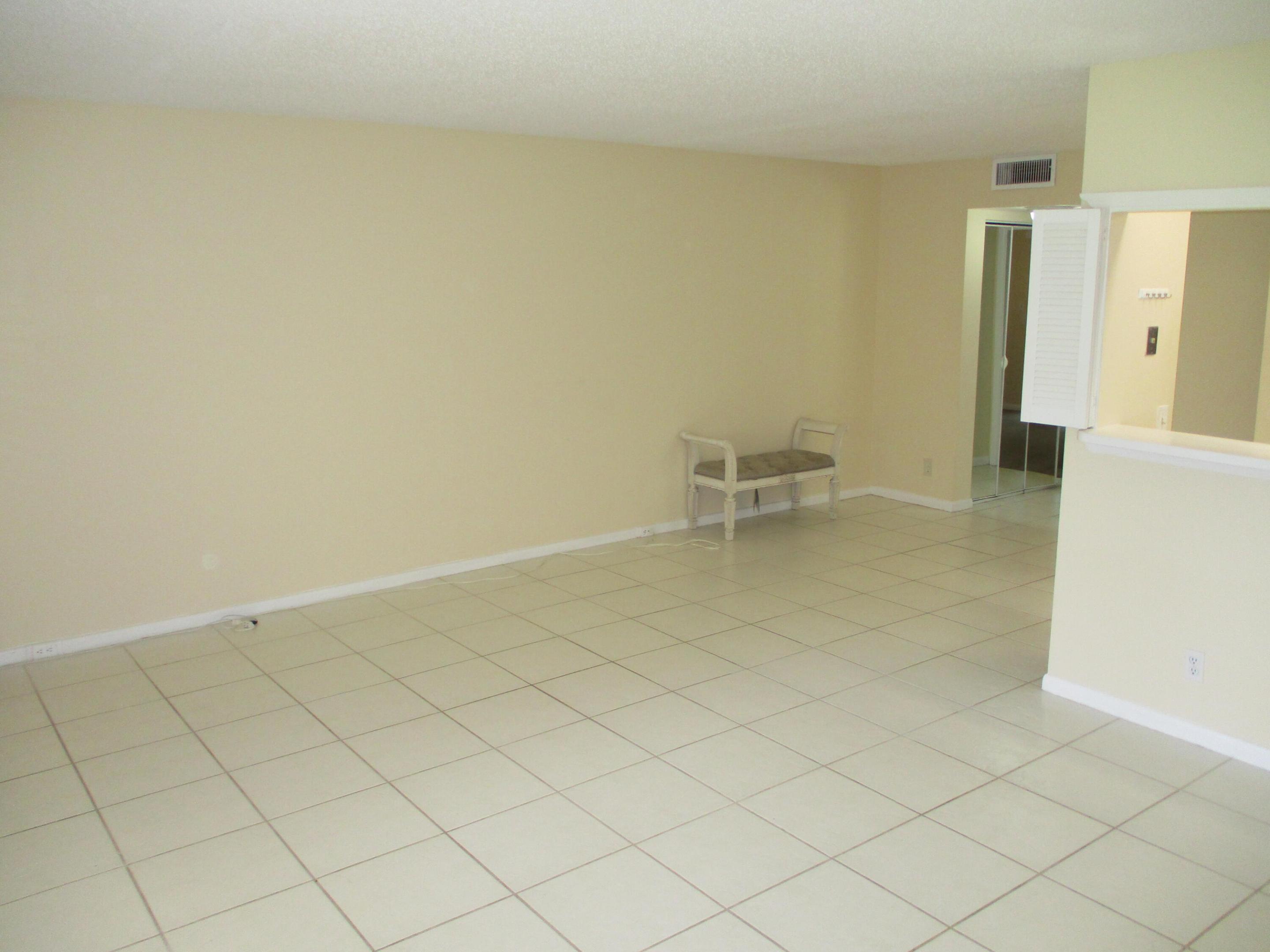 MANSFIELD AT CENTURY VILLAGE CONDO - Residential Lease