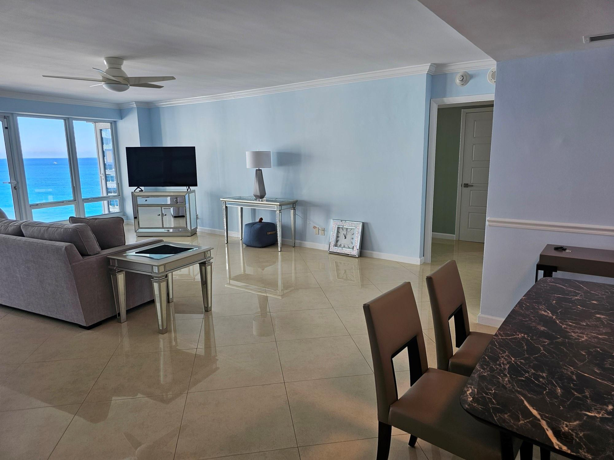 GALLEON CONDO - Residential