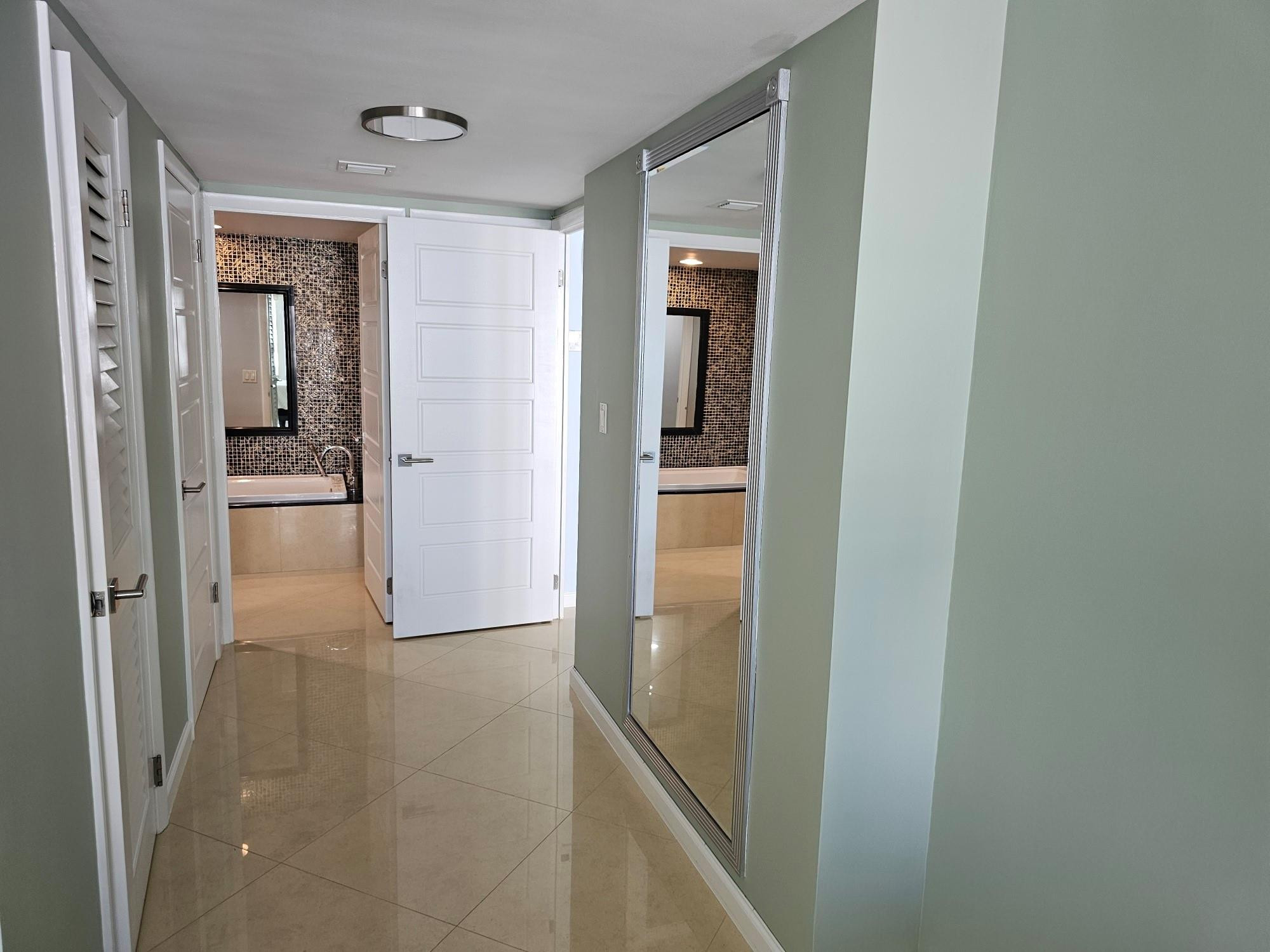 GALLEON CONDO - Residential