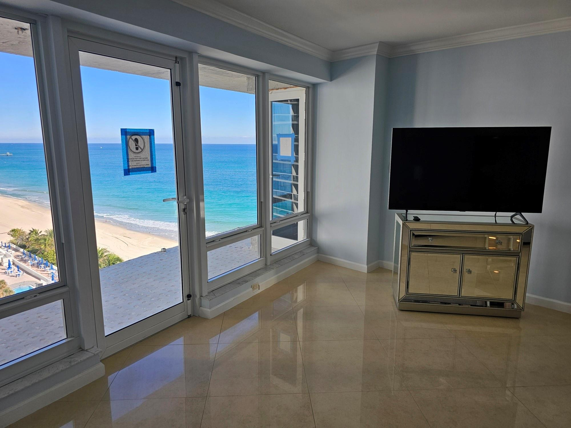 GALLEON CONDO - Residential