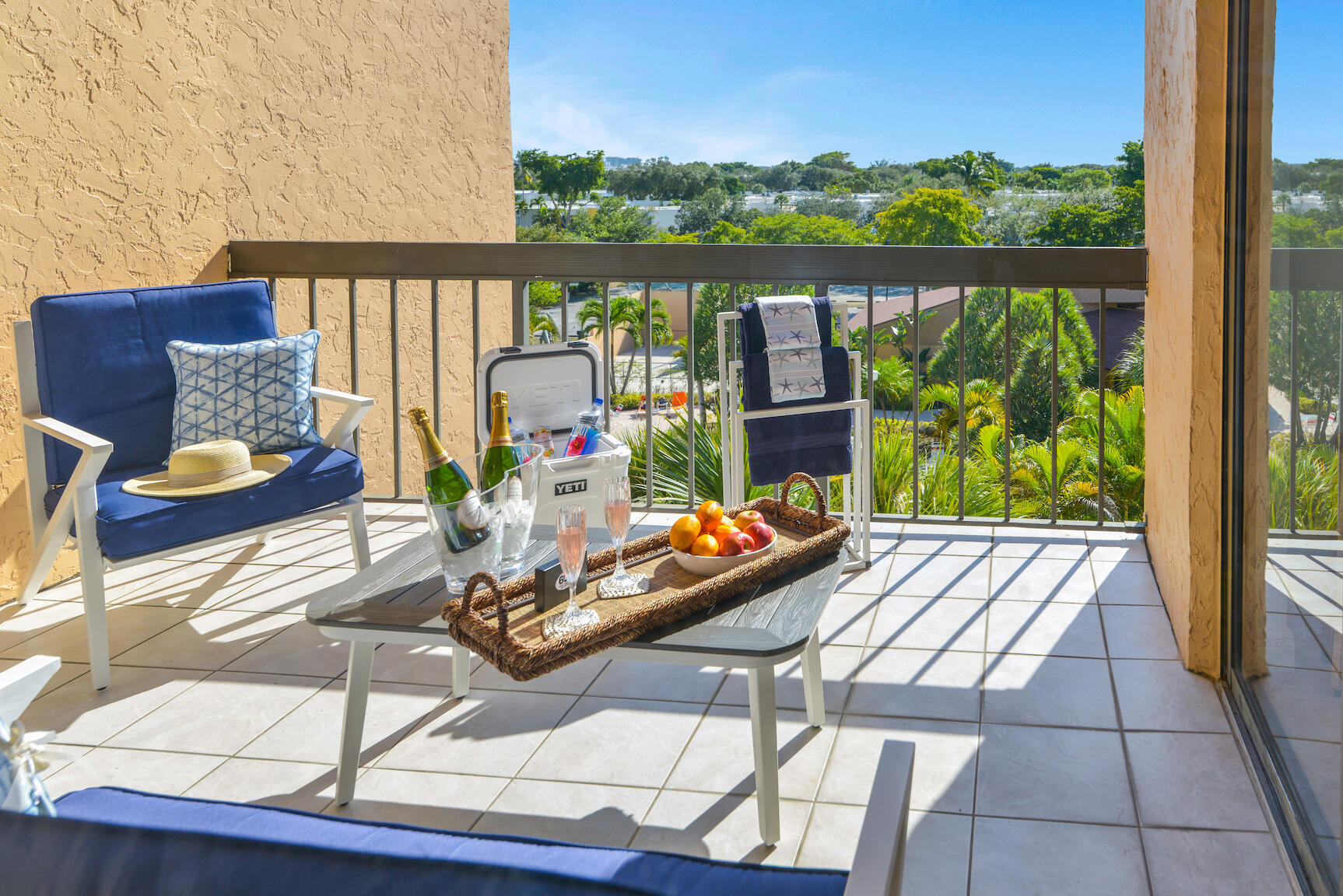 LAVERS DELRAY RACQUET CLUB CONDO - Residential