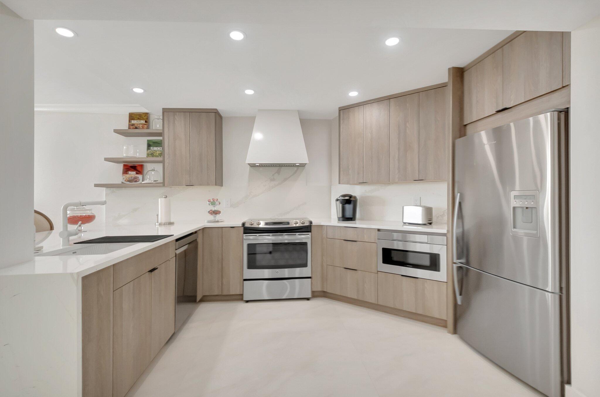 LAVERS DELRAY RACQUET CLUB CONDO - Residential