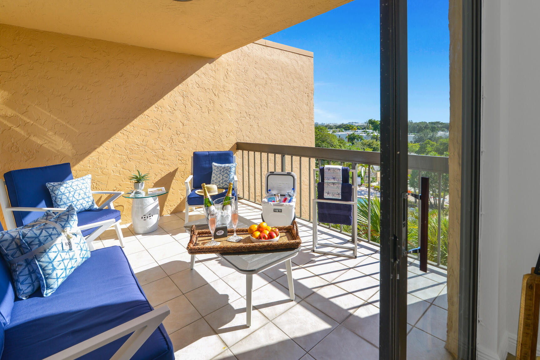 LAVERS DELRAY RACQUET CLUB CONDO - Residential