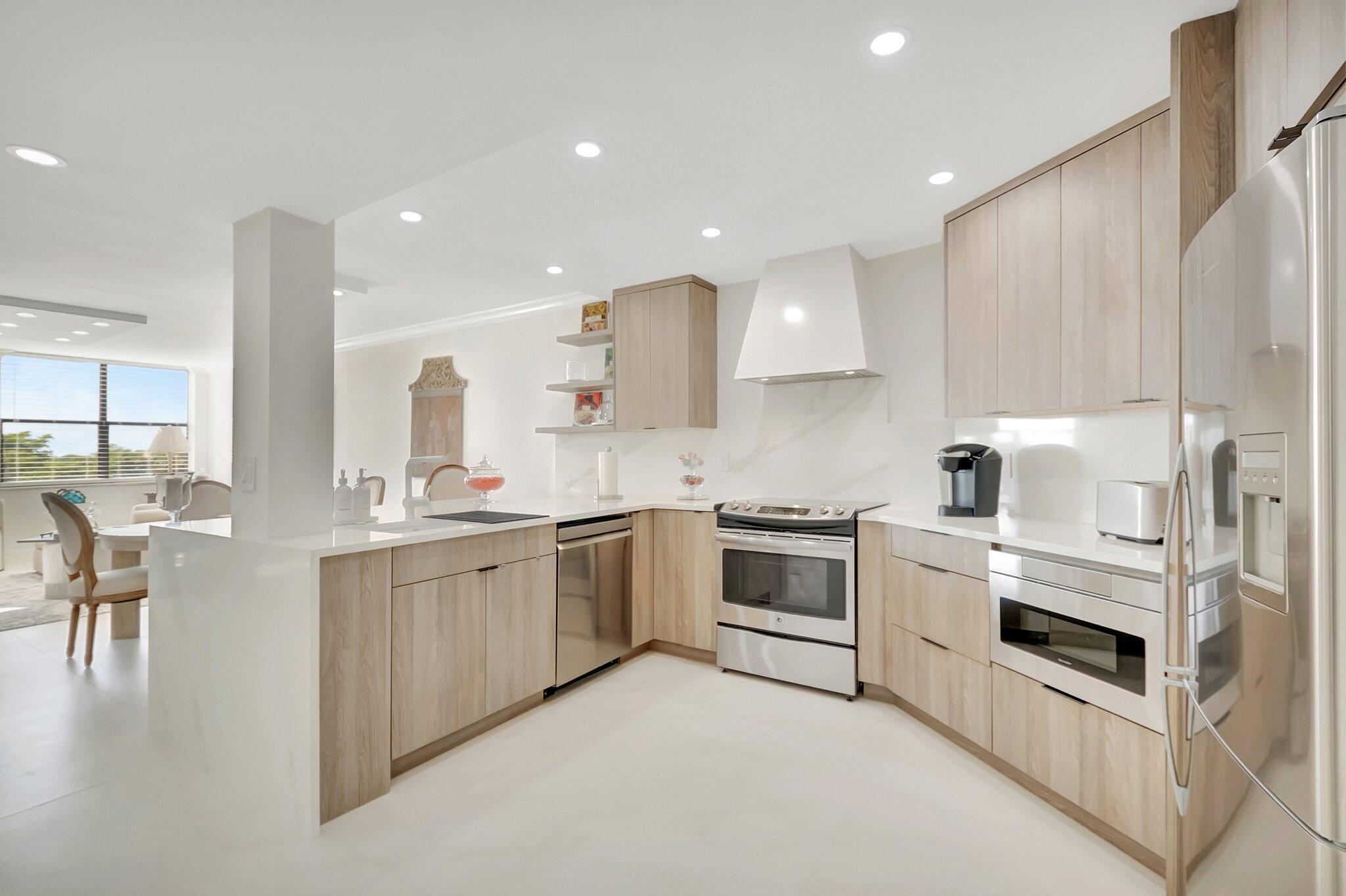LAVERS DELRAY RACQUET CLUB CONDO - Residential