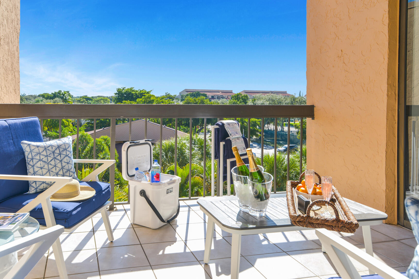 LAVERS DELRAY RACQUET CLUB CONDO - Residential
