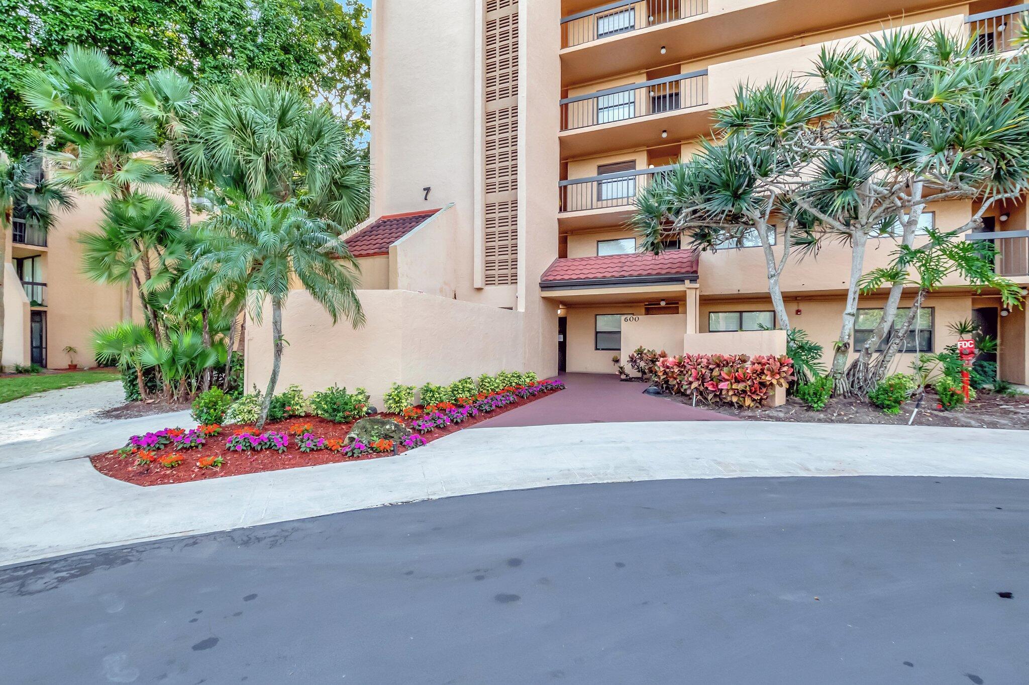 LAVERS DELRAY RACQUET CLUB CONDO - Residential