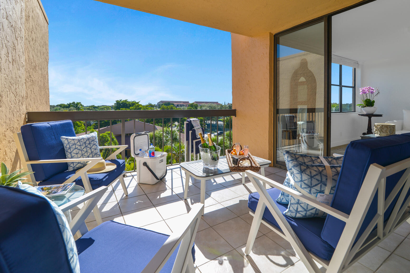 LAVERS DELRAY RACQUET CLUB CONDO - Residential