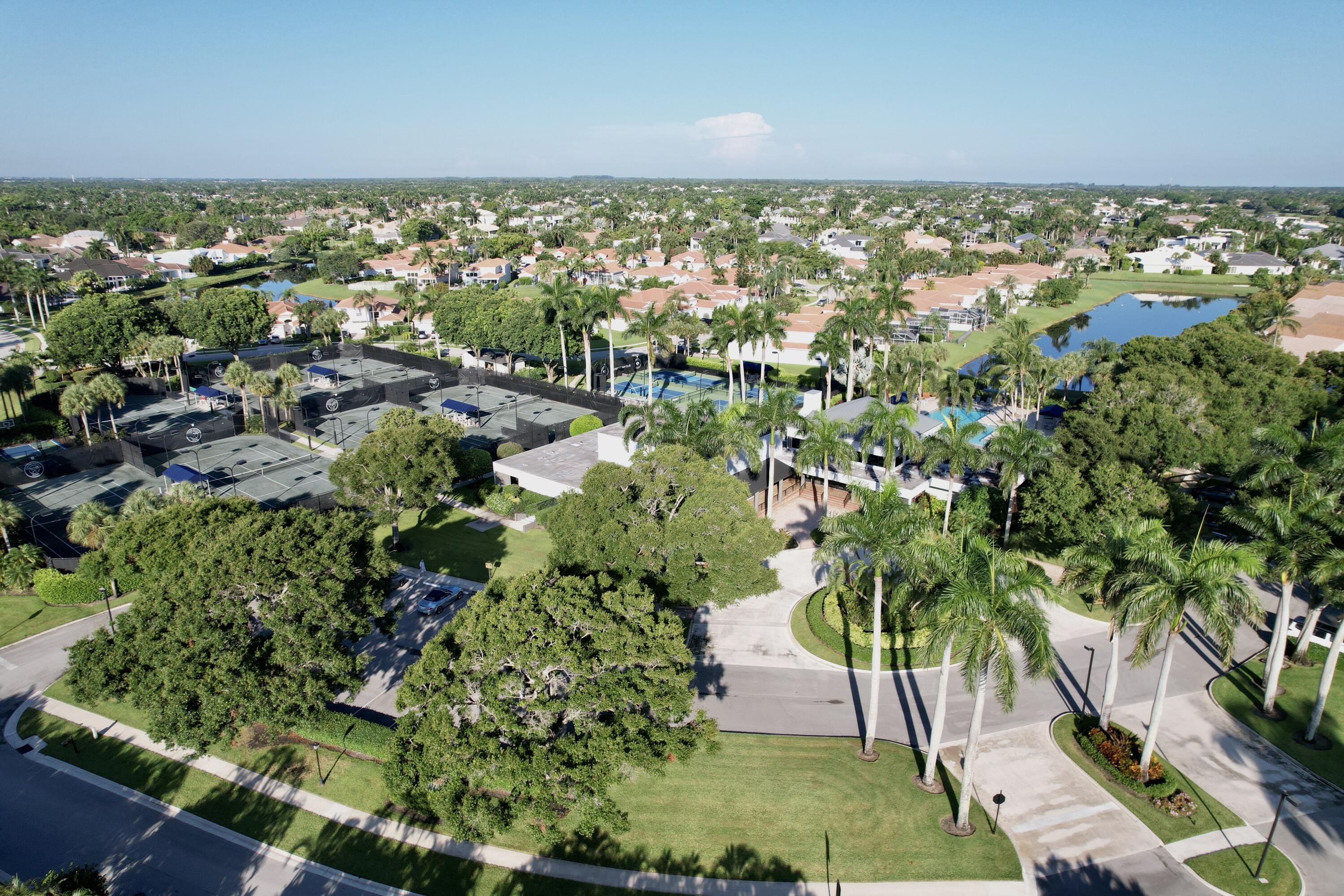 HAMPTON CLUB - Residential
