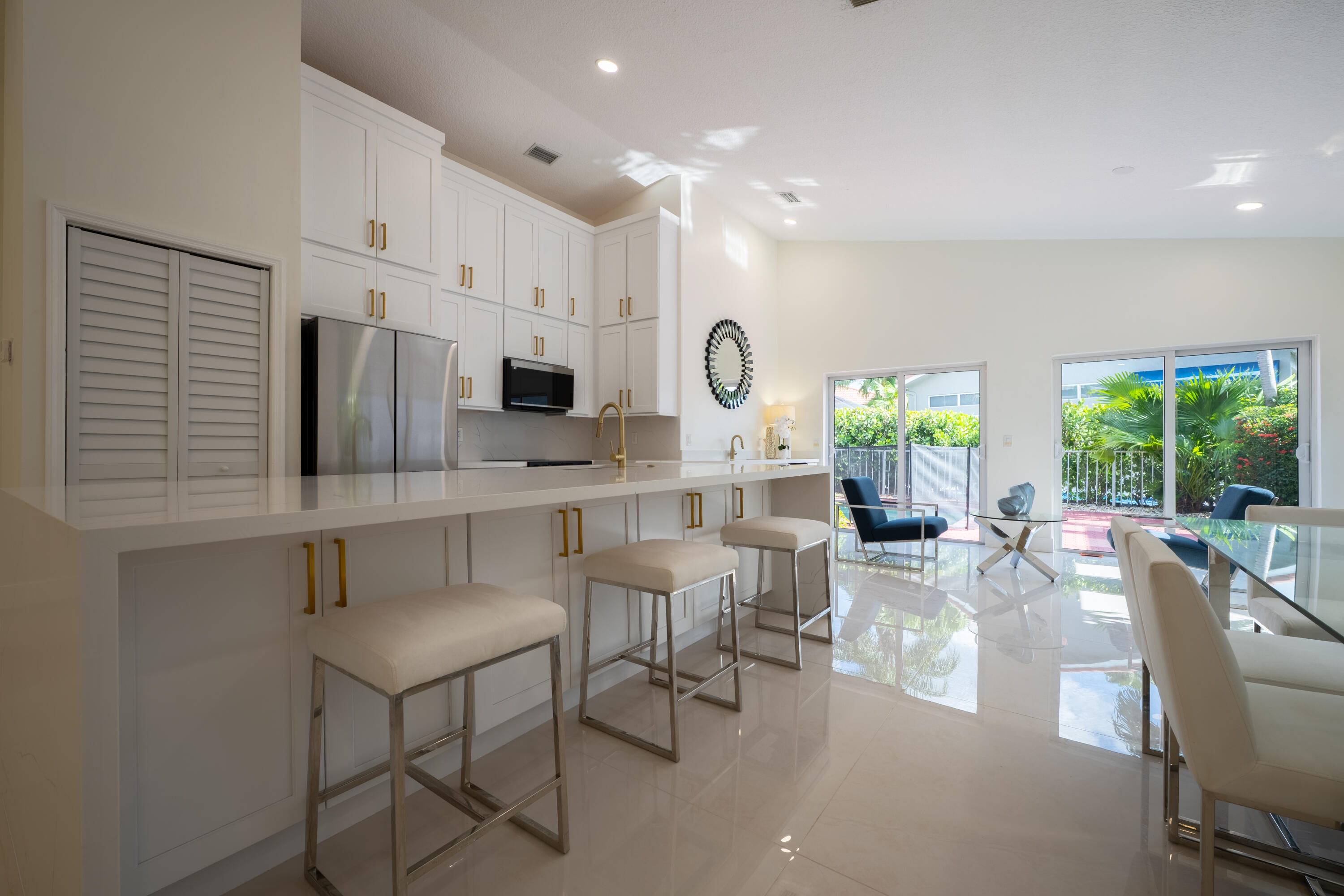HAMPTON CLUB - Residential