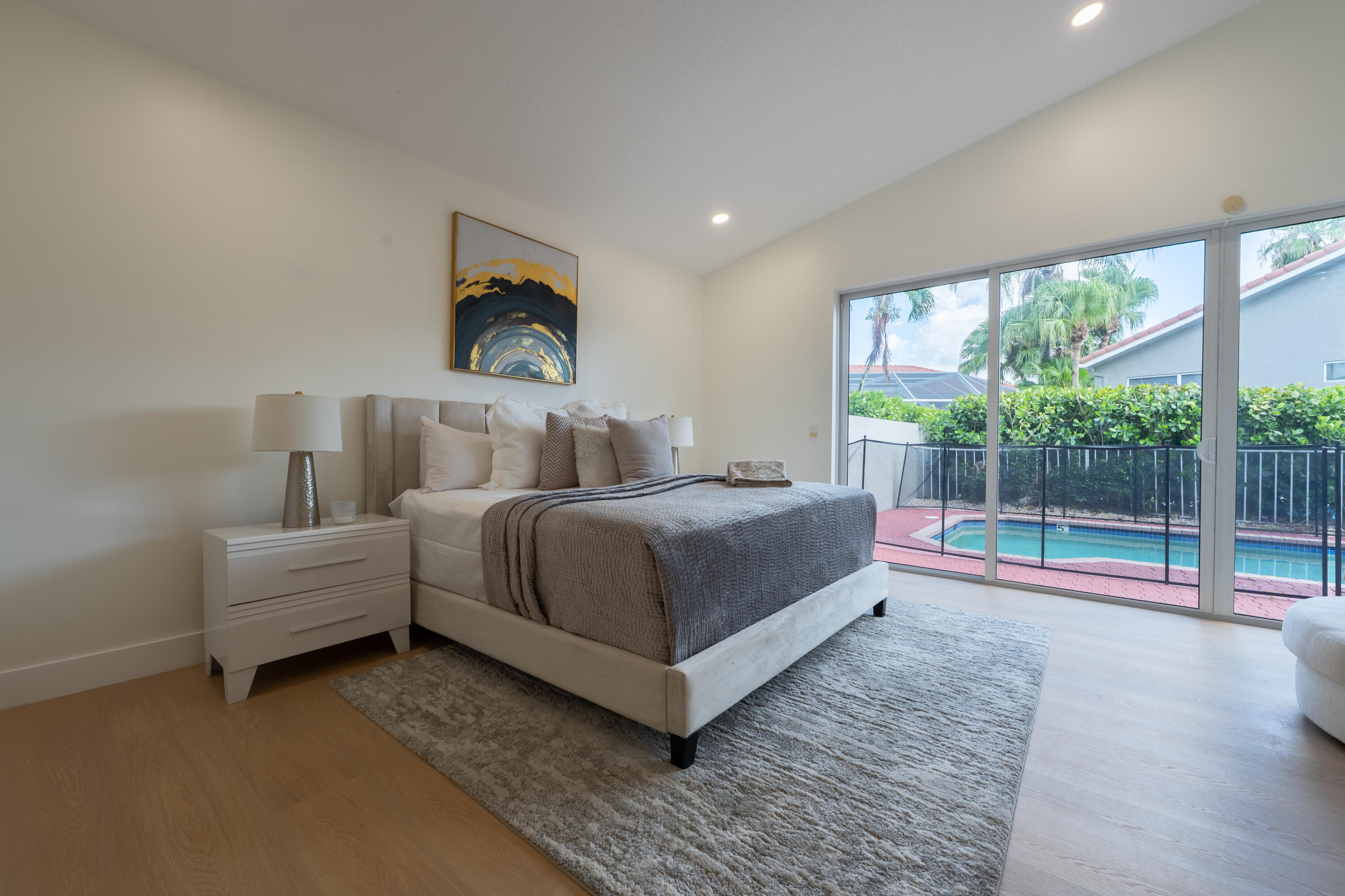 HAMPTON CLUB - Residential