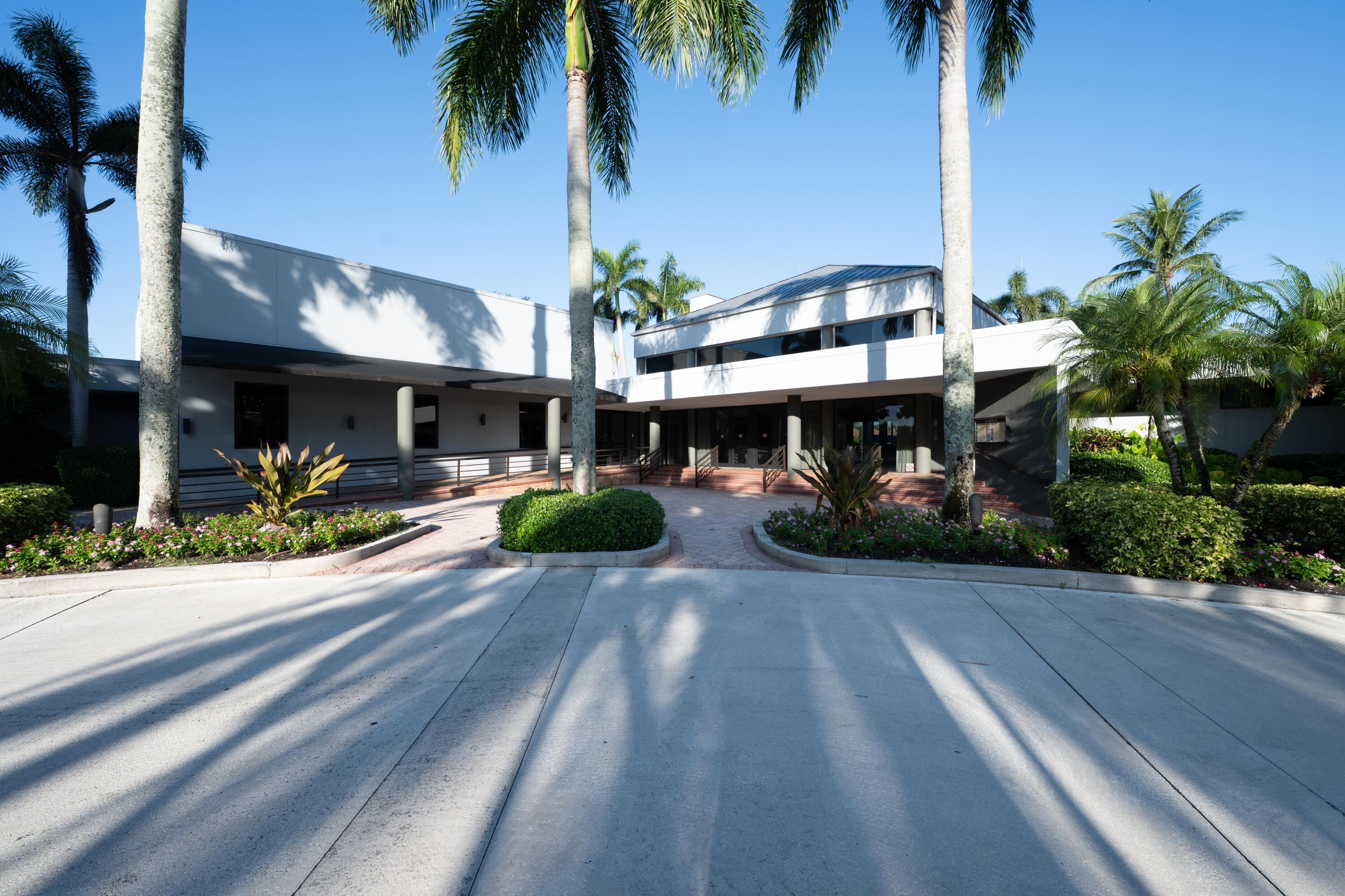 HAMPTON CLUB - Residential