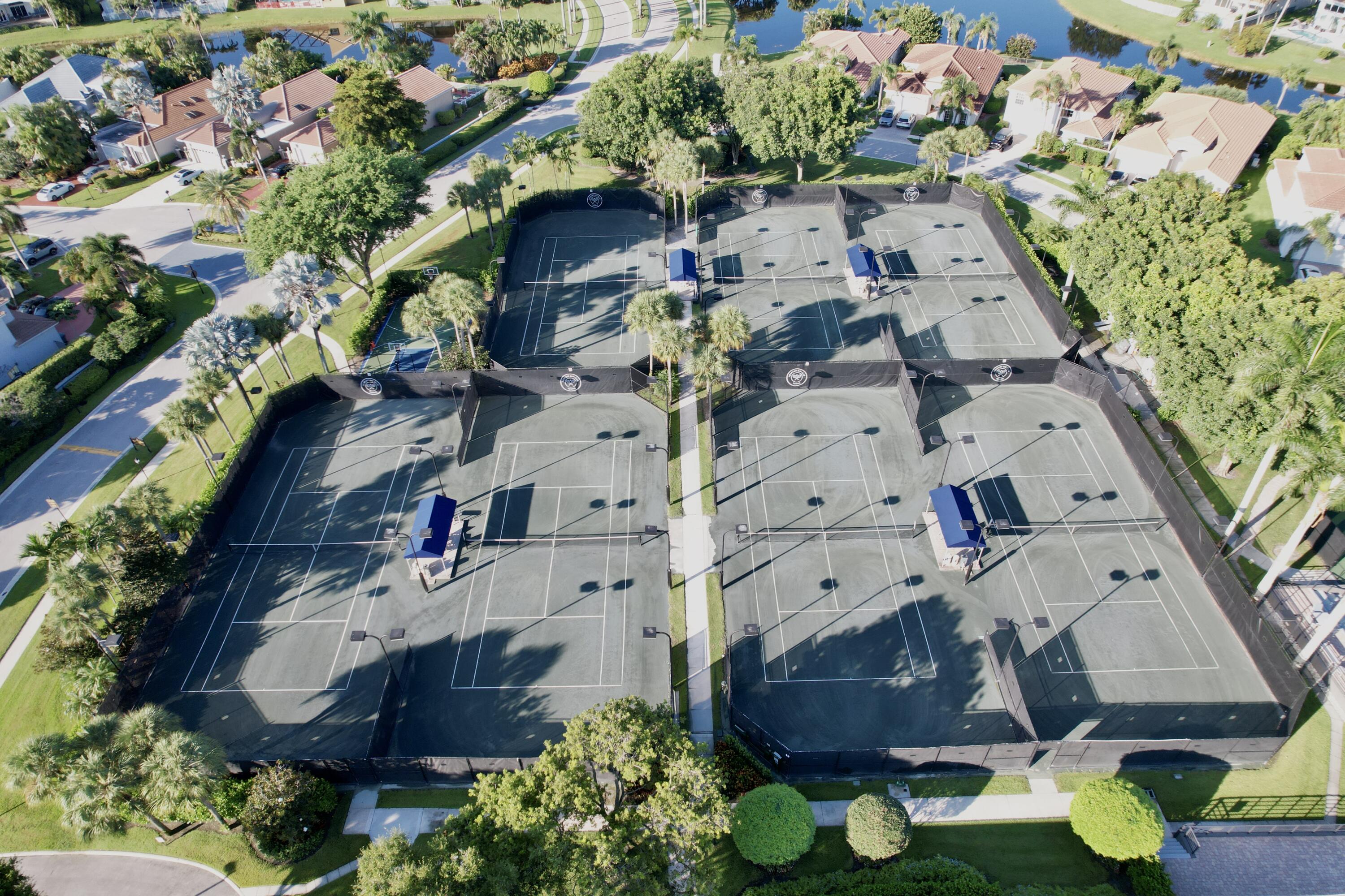 HAMPTON CLUB - Residential