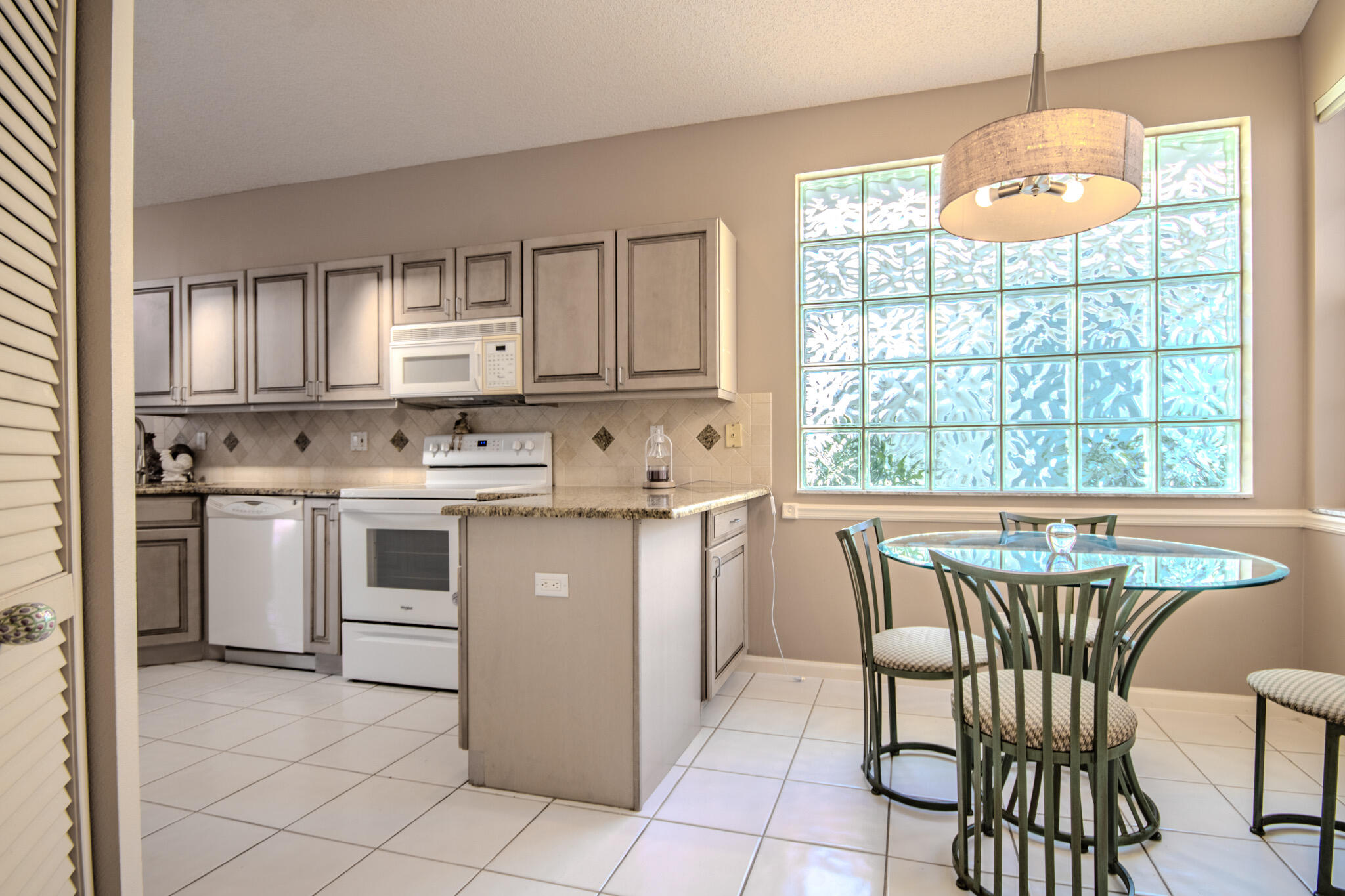 BREAKERS WEST 13, The Colony - Residential