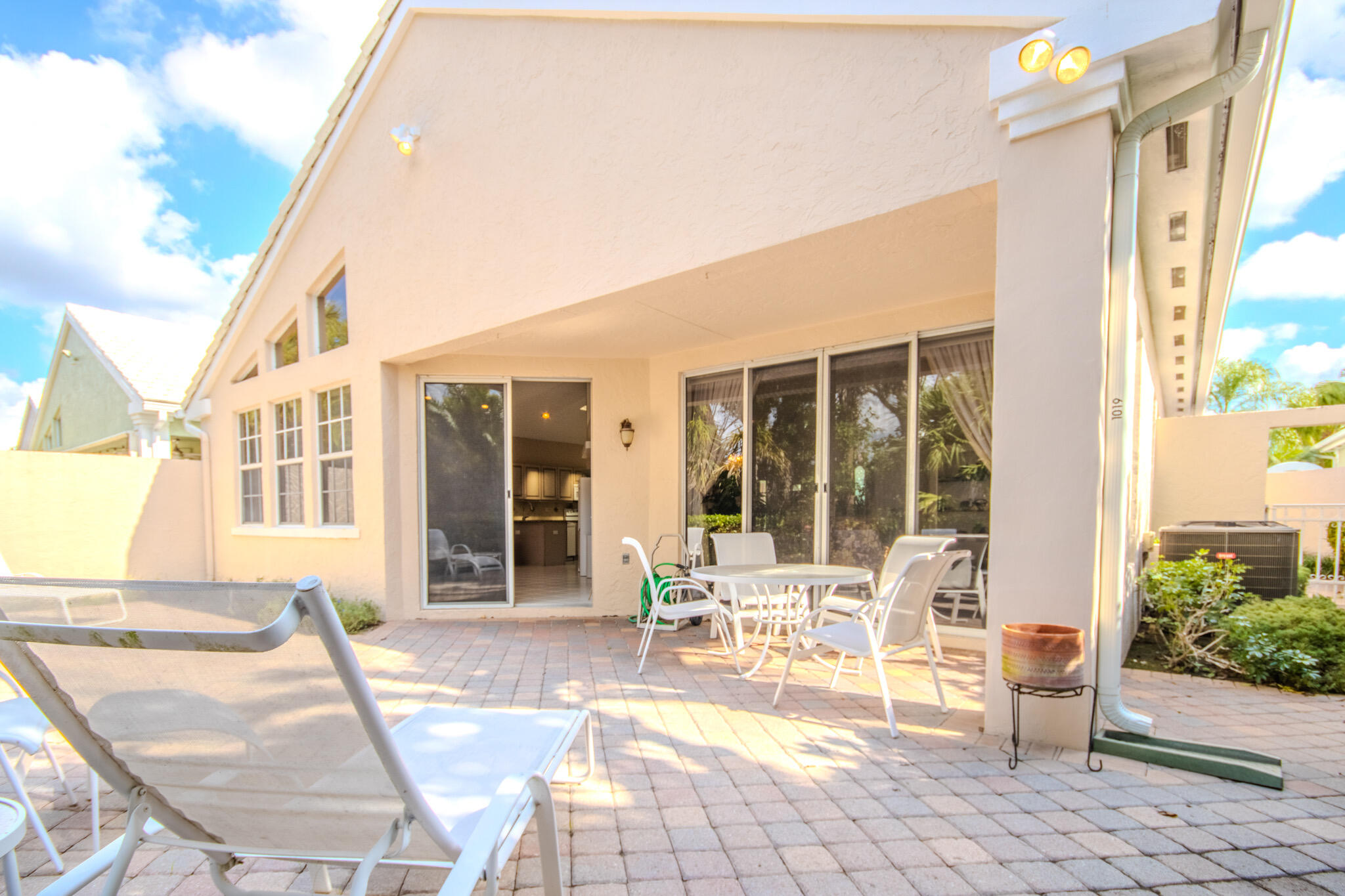 BREAKERS WEST 13, The Colony - Residential