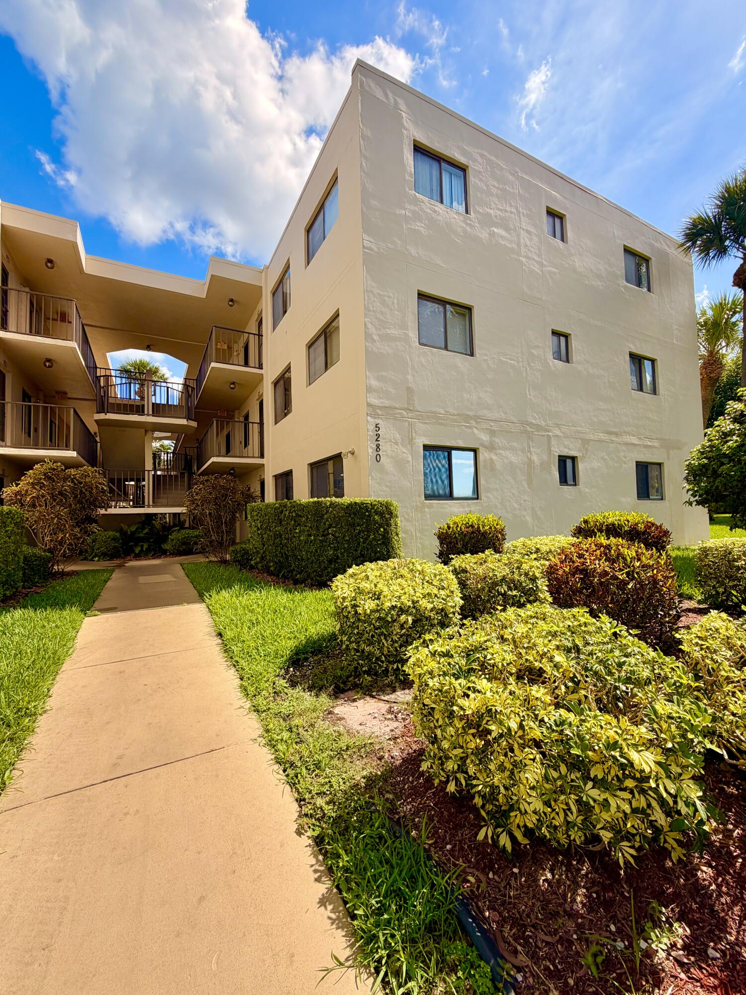 COCONUT PALM CONDO - Residential