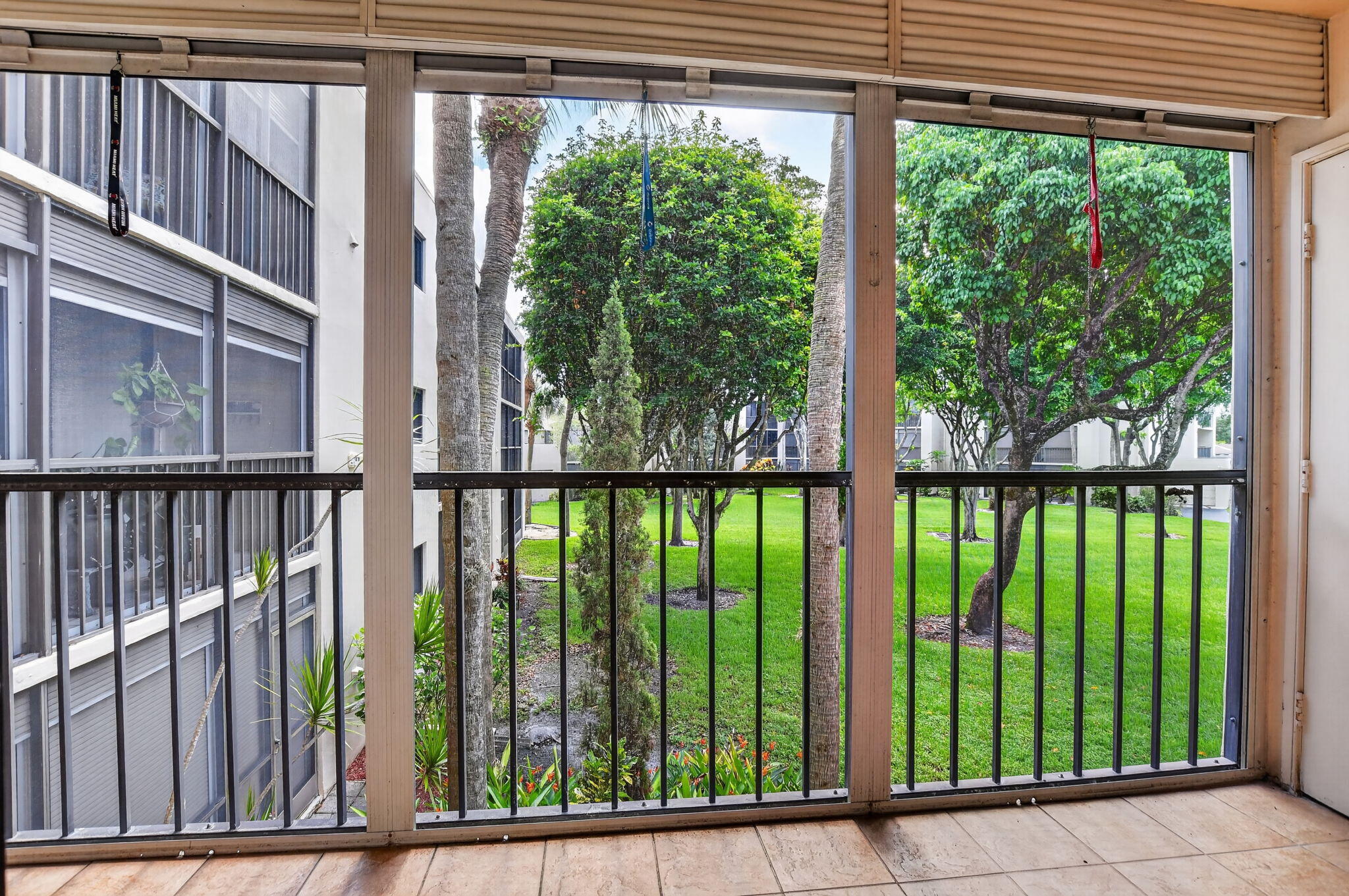 COCONUT PALM CONDO - Residential