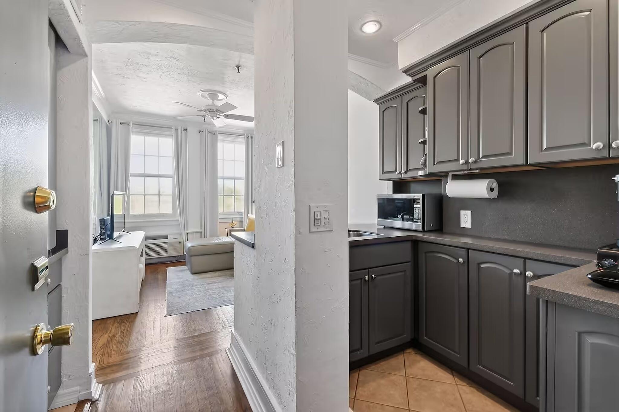 PALM BEACH HOTEL CONDO - Residential