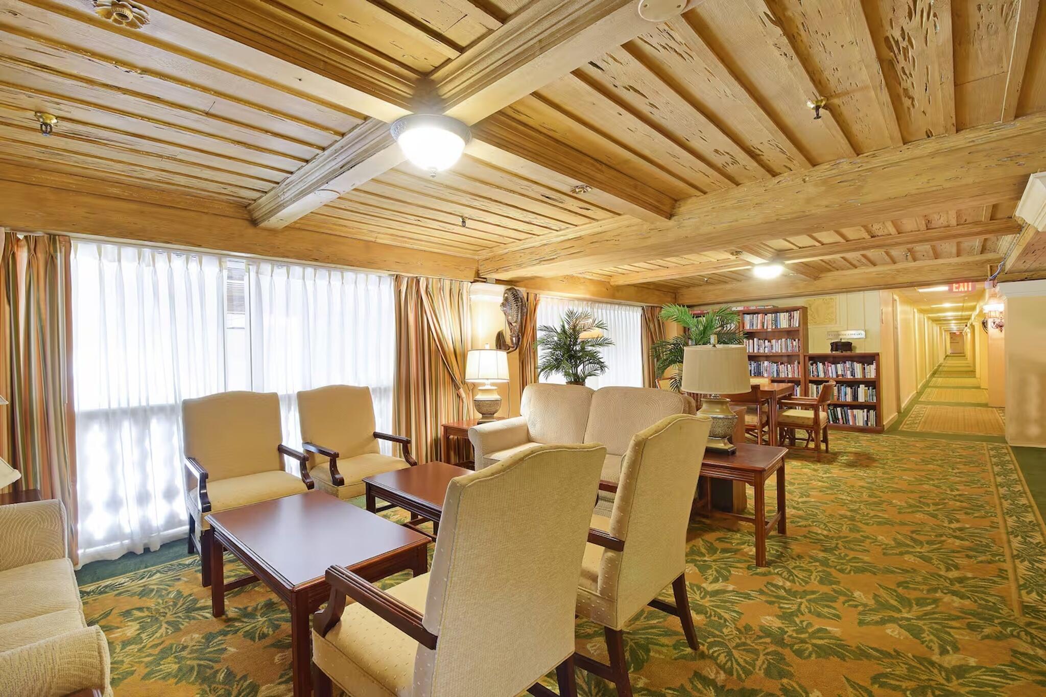 PALM BEACH HOTEL CONDO - Residential