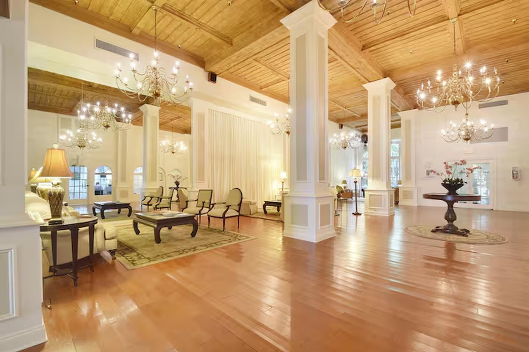 PALM BEACH HOTEL CONDO - Residential