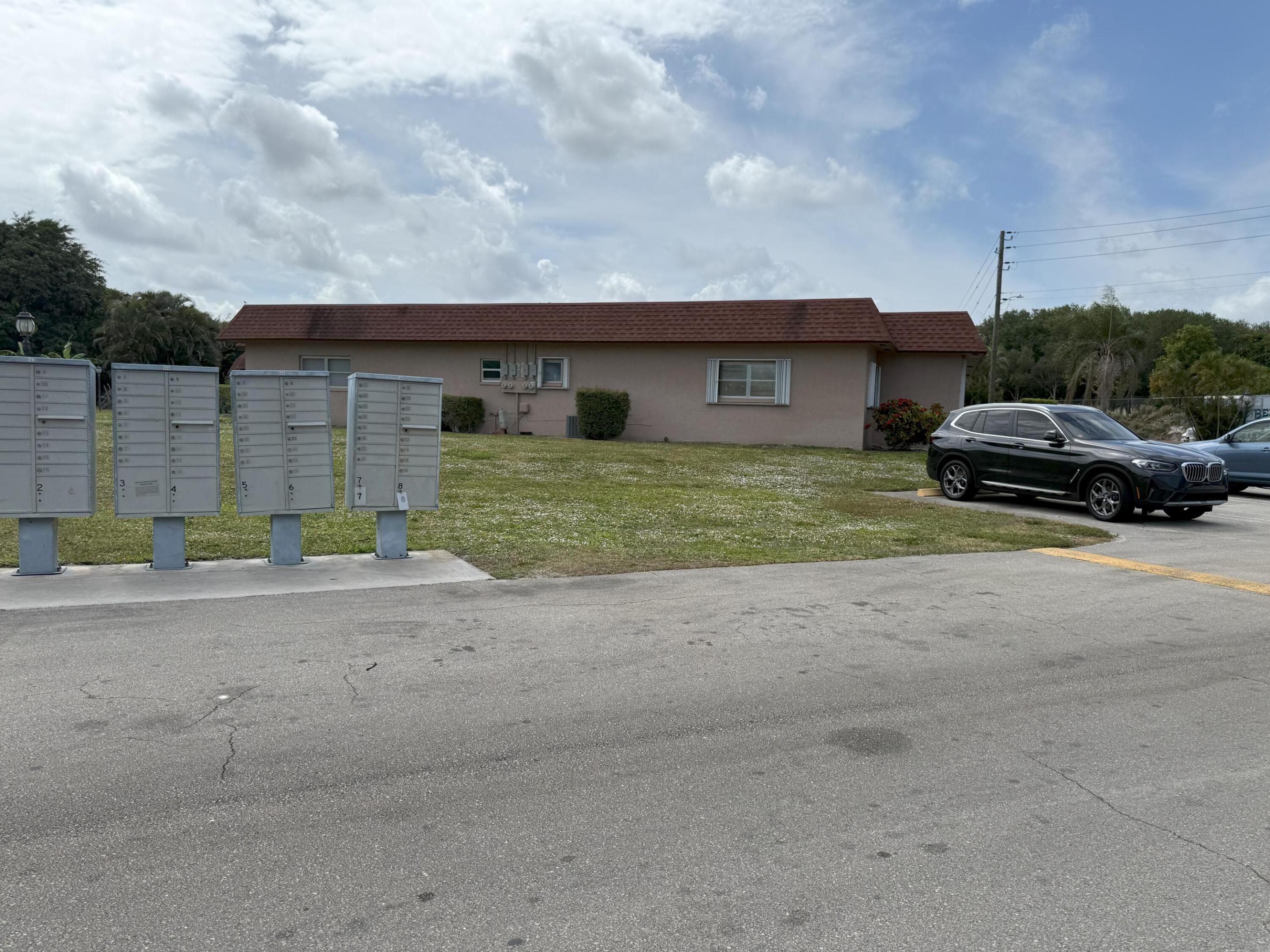 PALMLAND VILLAS I CONDO - Residential Lease