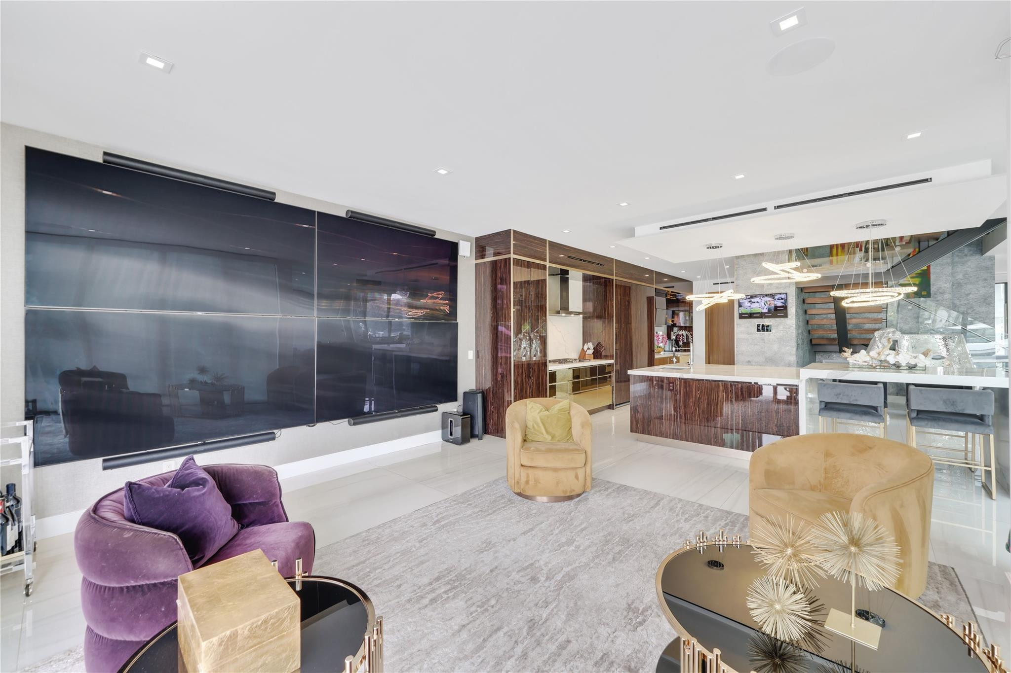 Venice 8-12 B - Residential