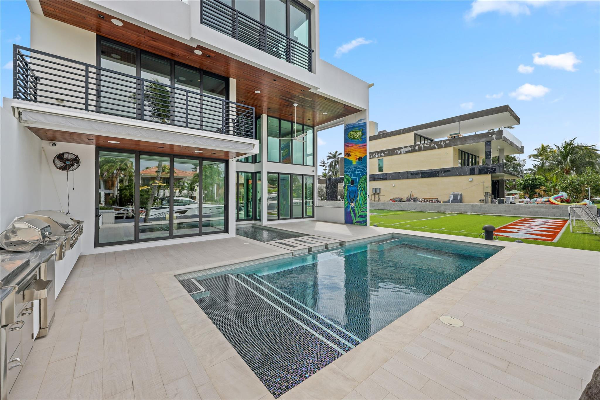 Venice 8-12 B - Residential