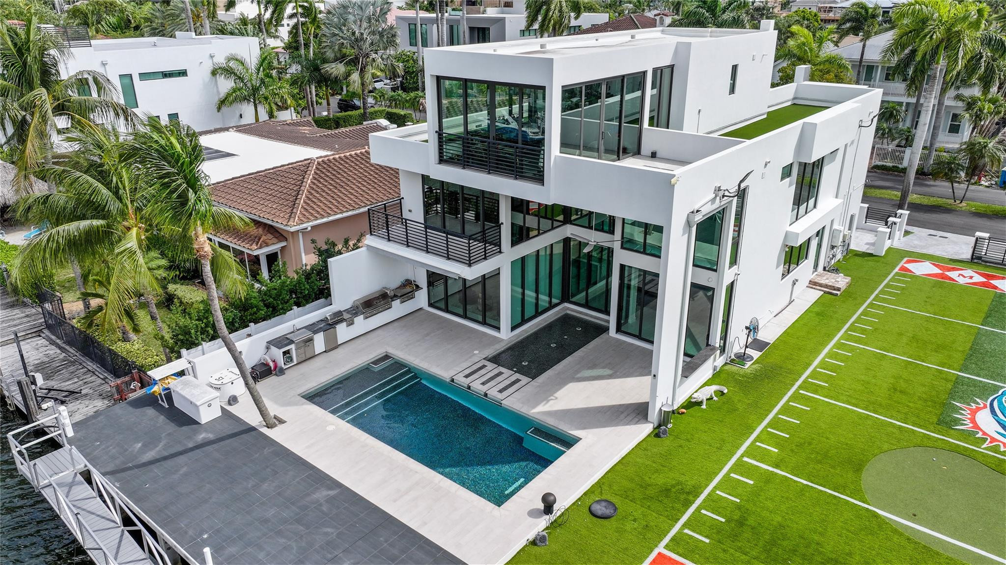 Venice 8-12 B - Residential