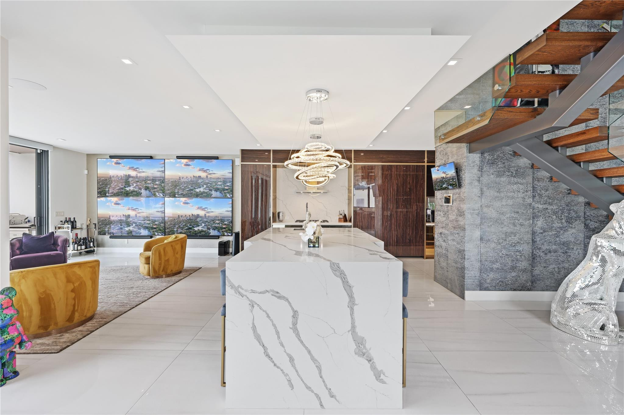 Venice 8-12 B - Residential
