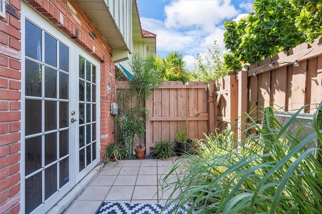 MANOR GROVE VILLAGE THREE - Residential