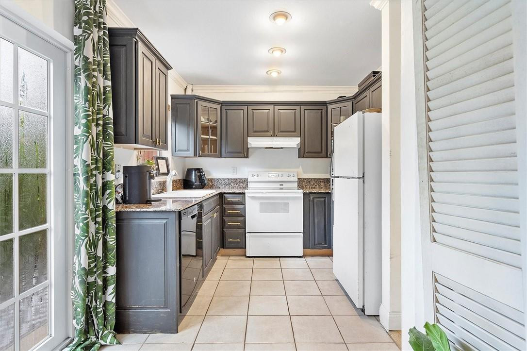 MANOR GROVE VILLAGE THREE - Residential